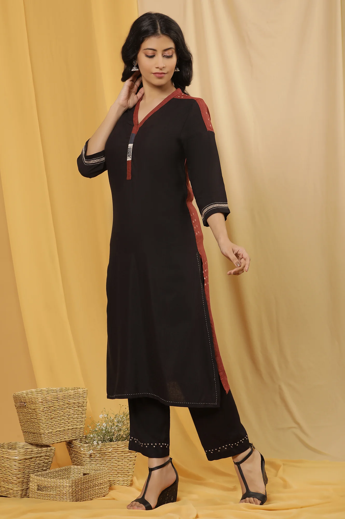 Black Straight Kurta And Pants Set - Image 4