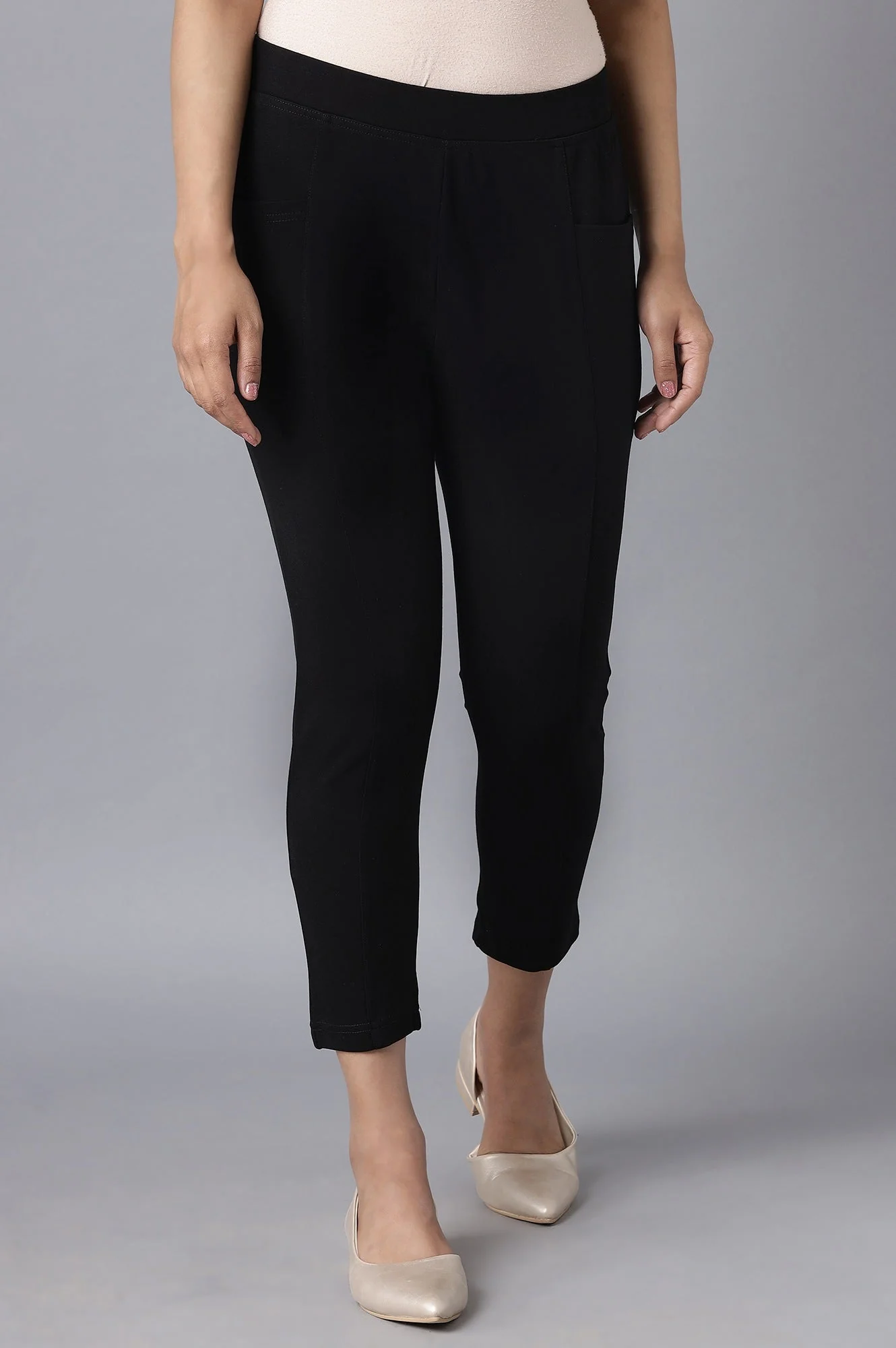 Black Solid Straight Fit Tights With Elasticated Waistband