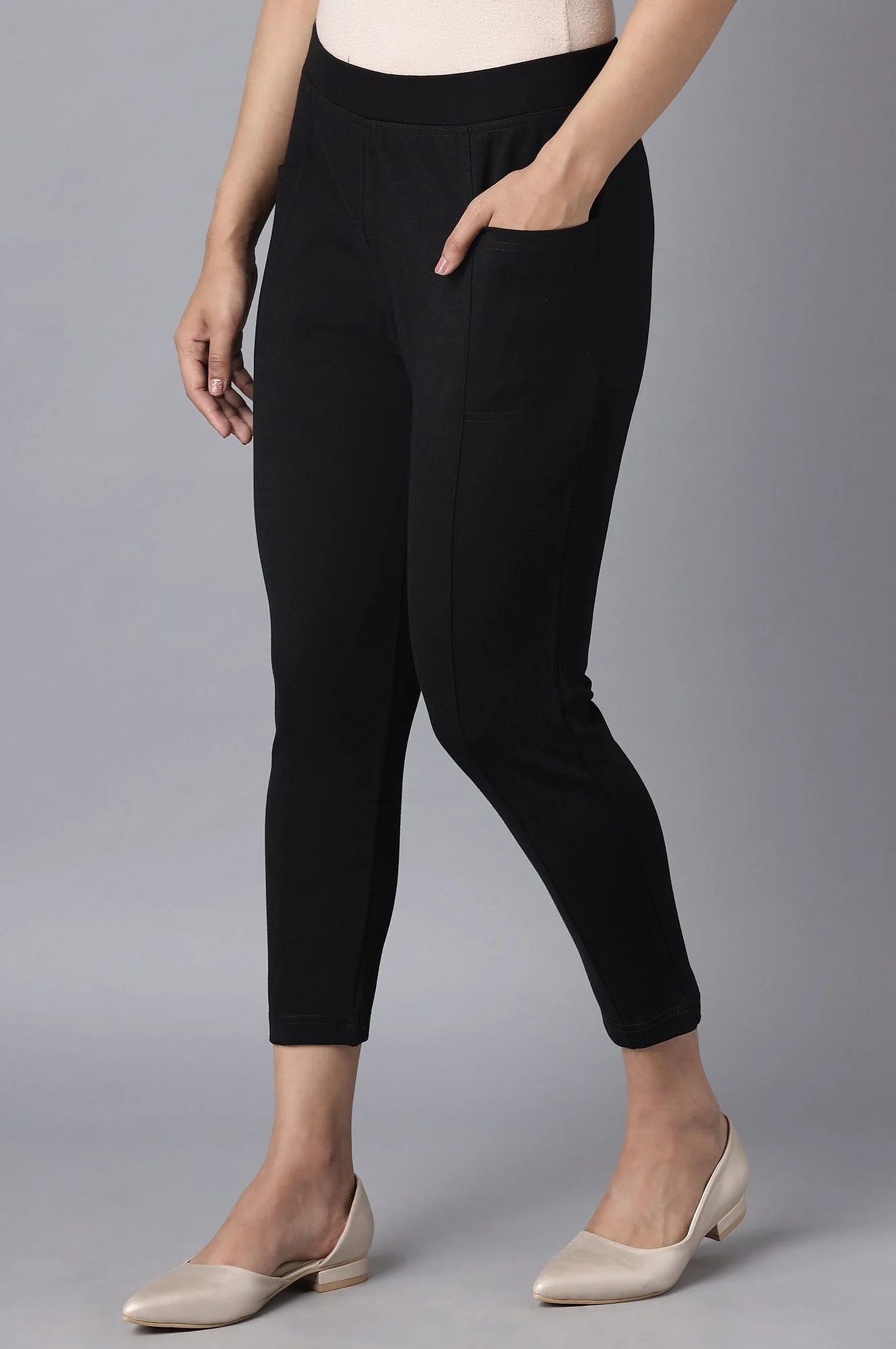 Black Solid Straight Fit Tights With Elasticated Waistband - Image 3