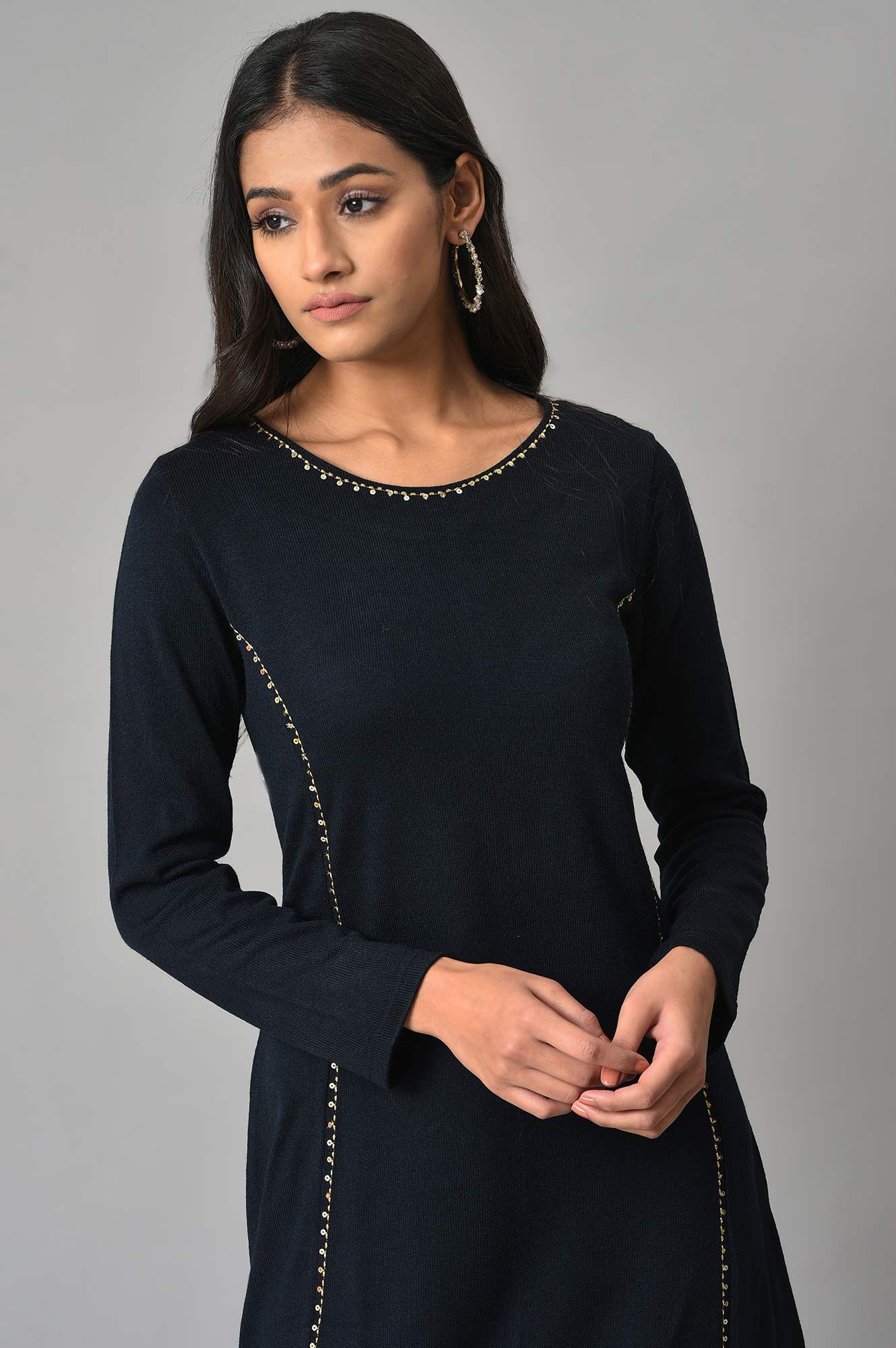 Blue A-Line Embroidered Winter kurta - Image 5