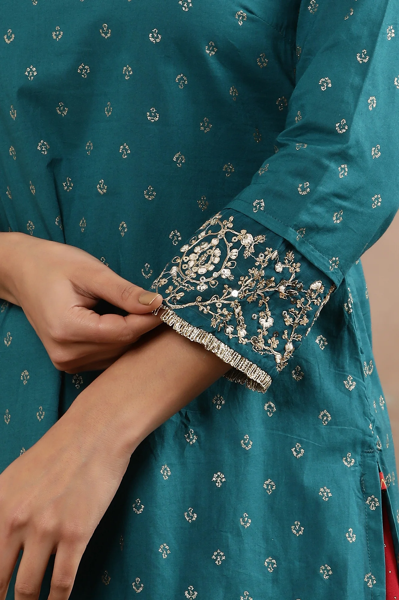 Blue Embellished Kurta And Glitter Printed Culottes - Image 7