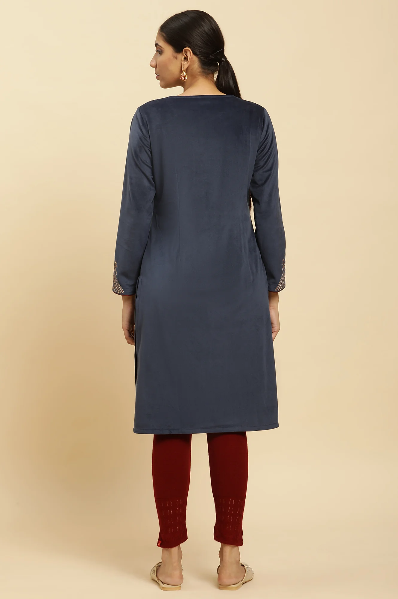 Blue Embroidered Flared Velvet Winter Kurta - Image 3