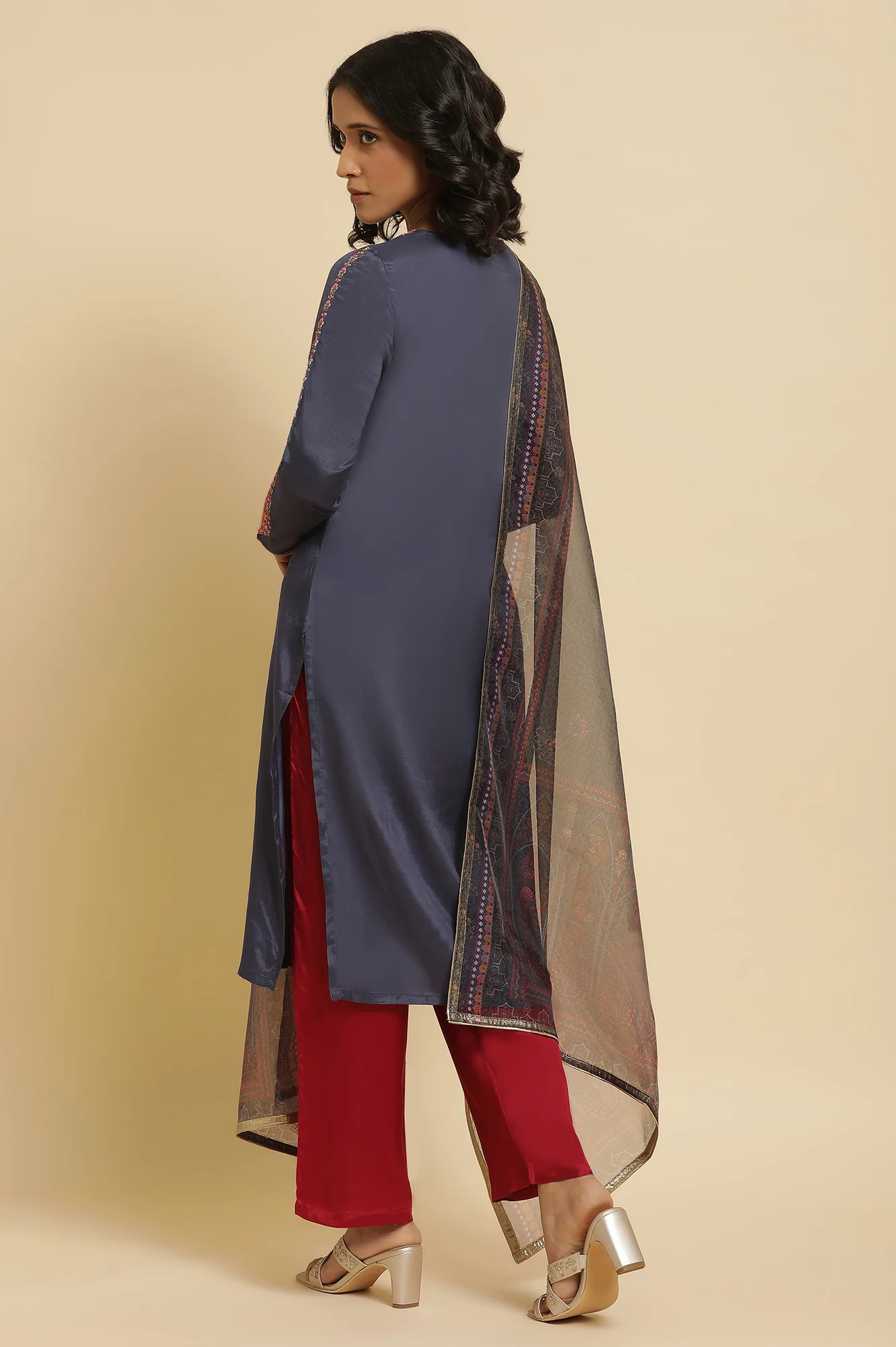 Blue Embroidered Kurta, Straight Pants & Dupatta Set - Image 4