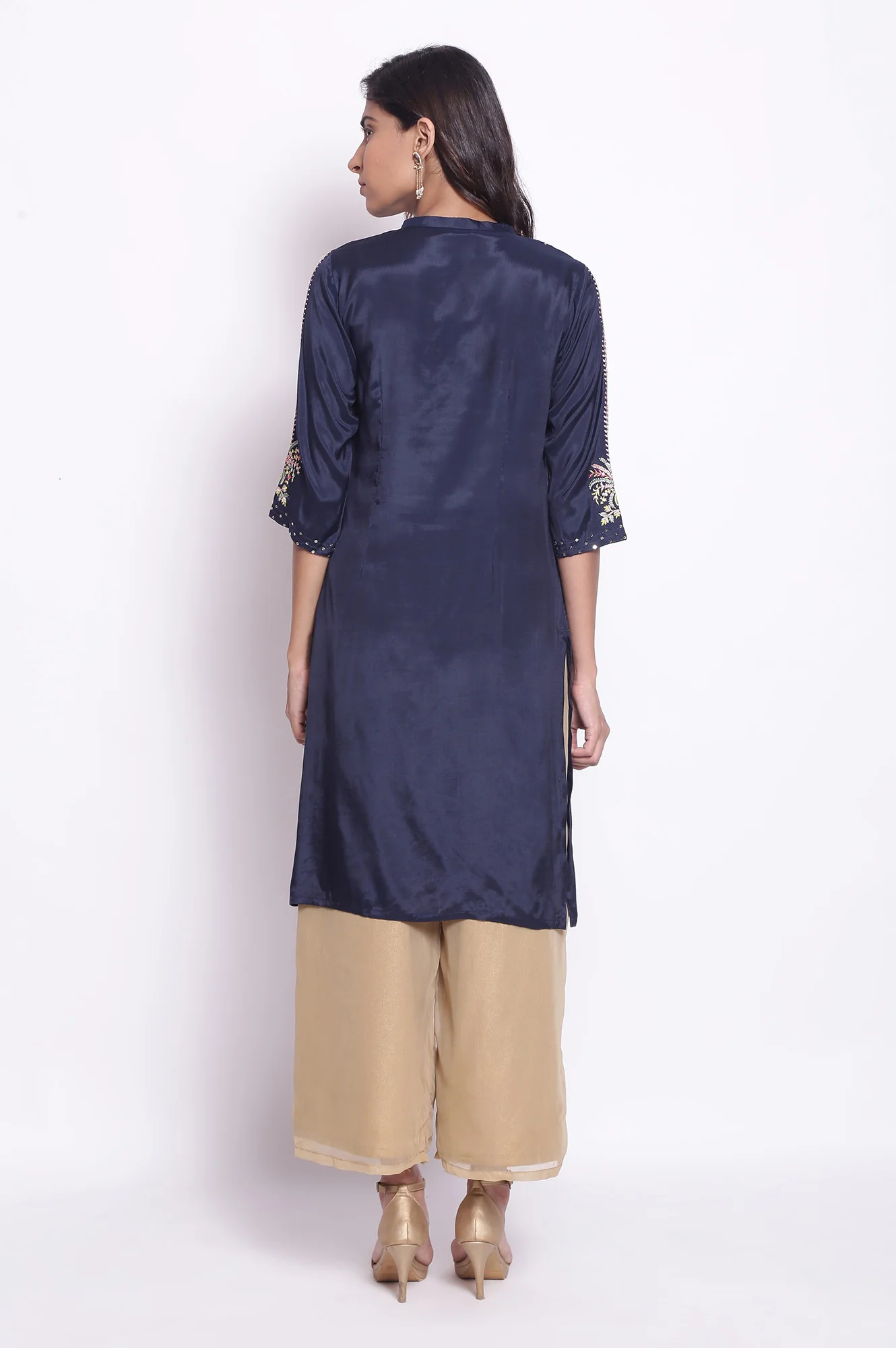 Blue Festive Embroidered kurta - Image 2