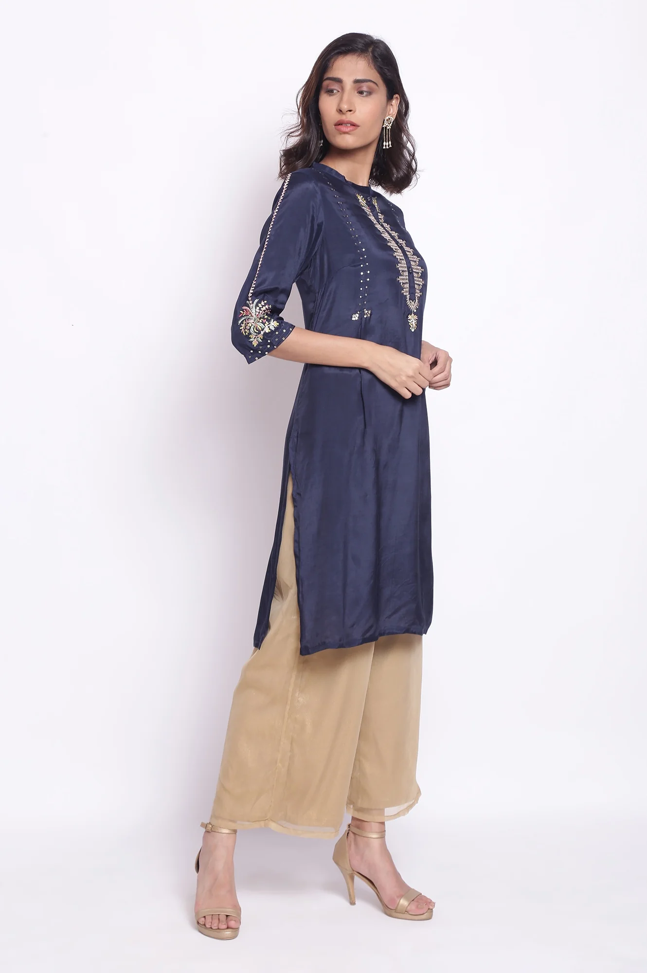 Blue Festive Embroidered kurta - Image 4