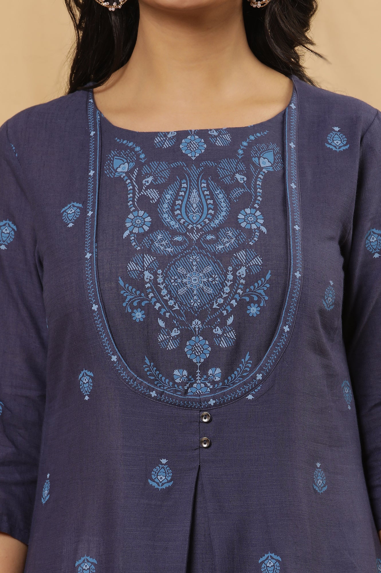 Blue Floral Printed Kurta And Pants Set - Image 6
