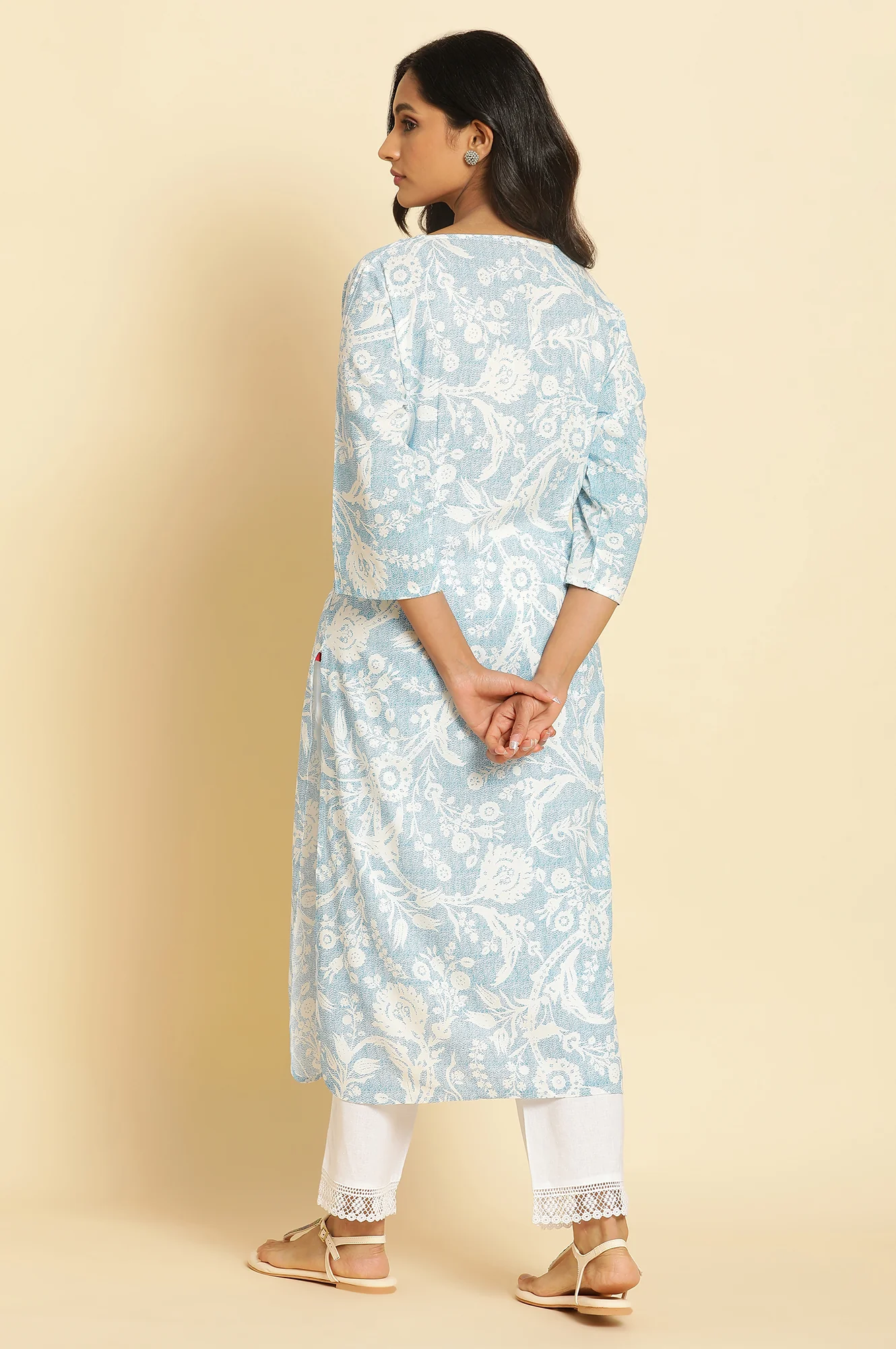 Blue Floral Printed Straight Kurta - Image 3