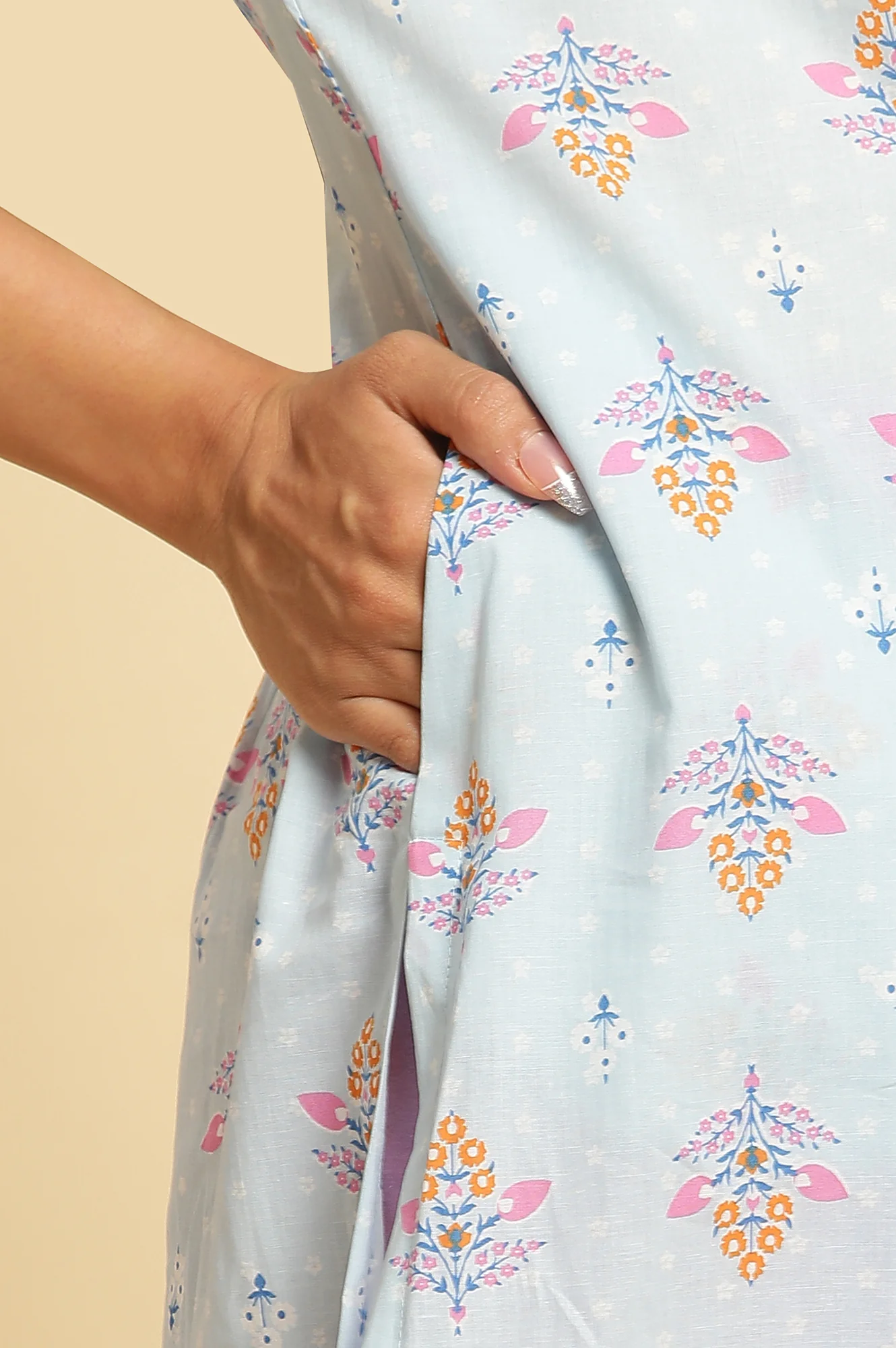 Blue Floral Printed Straight Kurta - Image 7