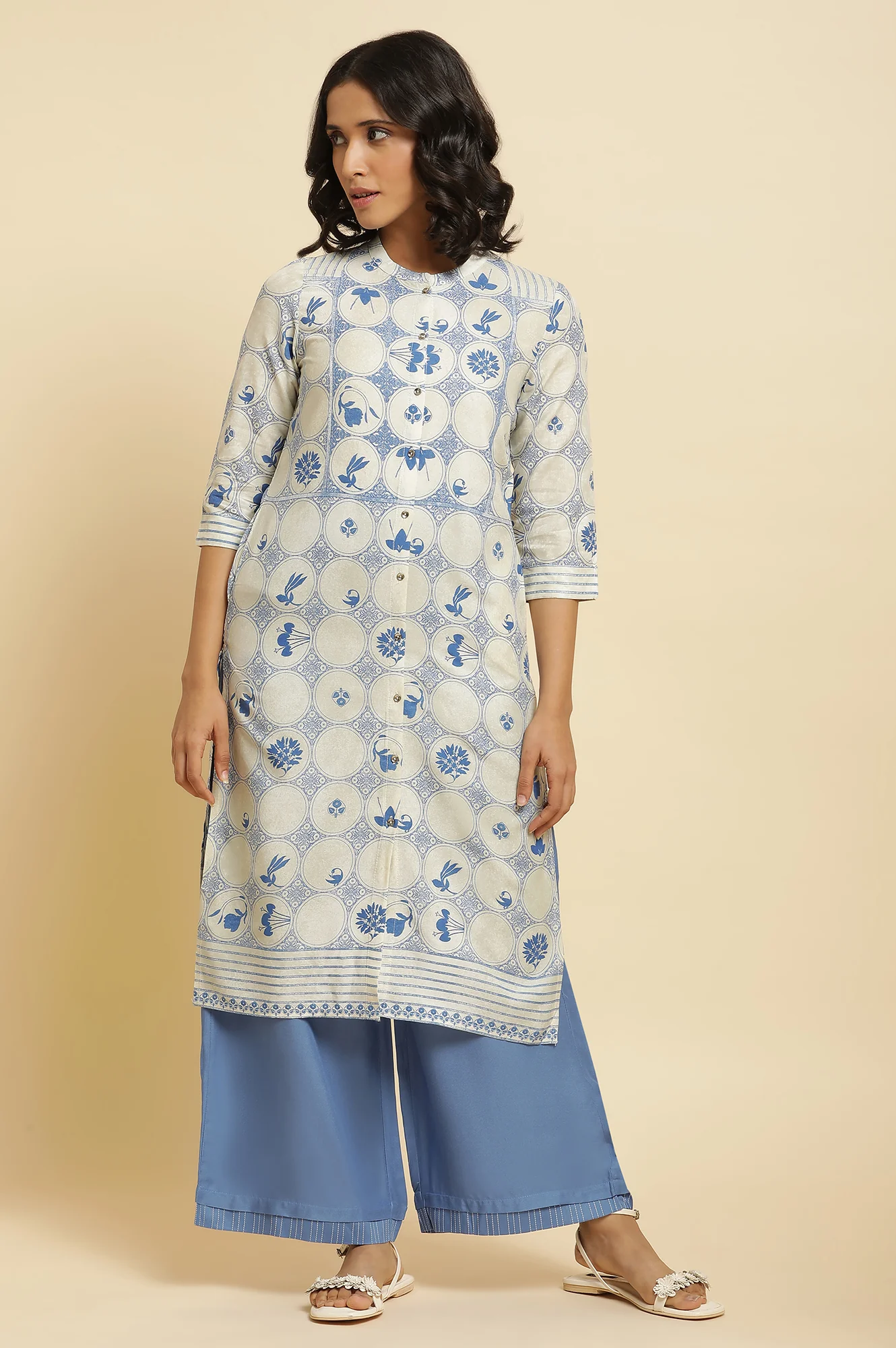 Blue Printed Kurta & Parallel Pants Set - Image 2
