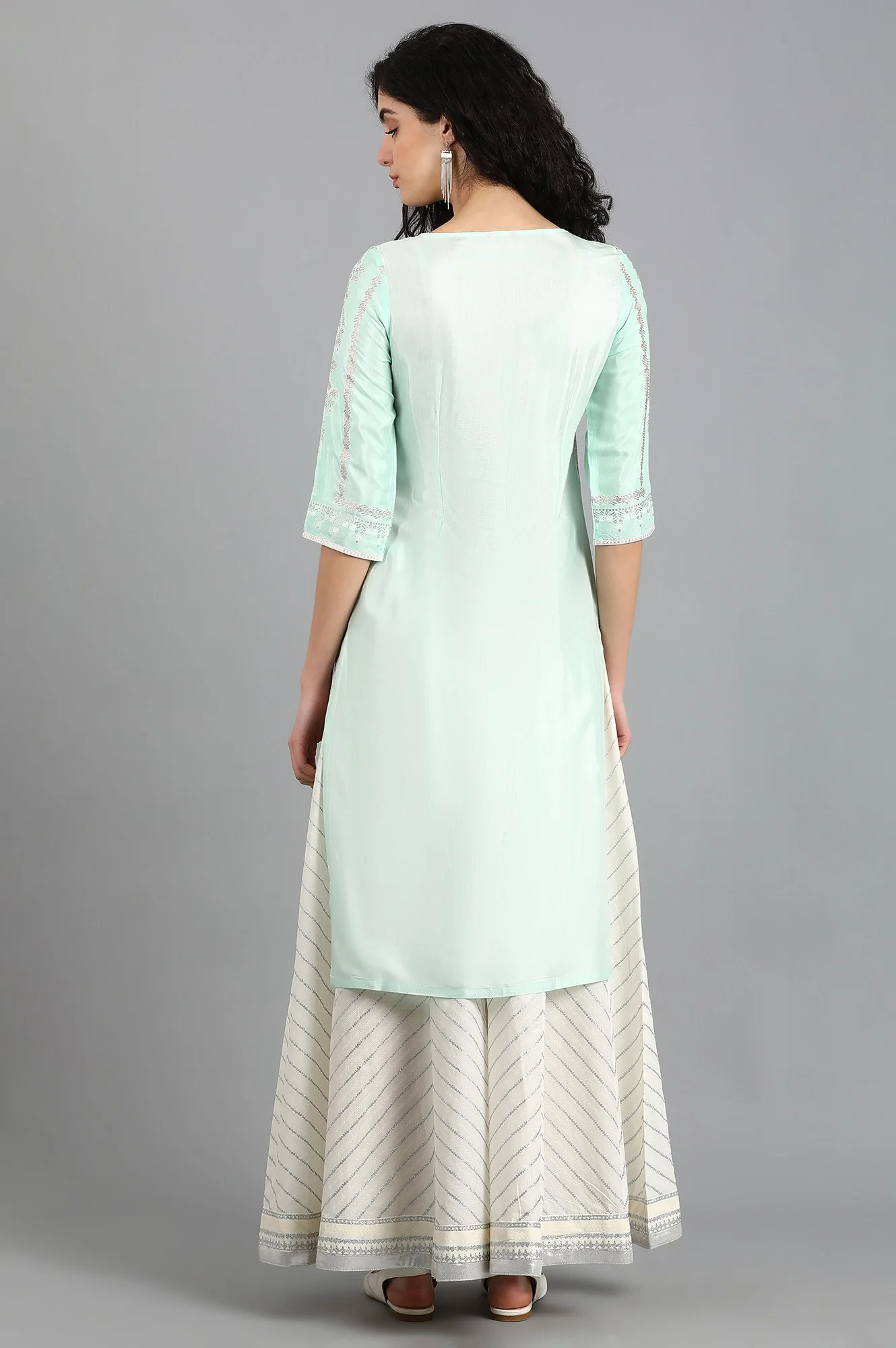 Blue Round Neck Solid kurta - Image 5
