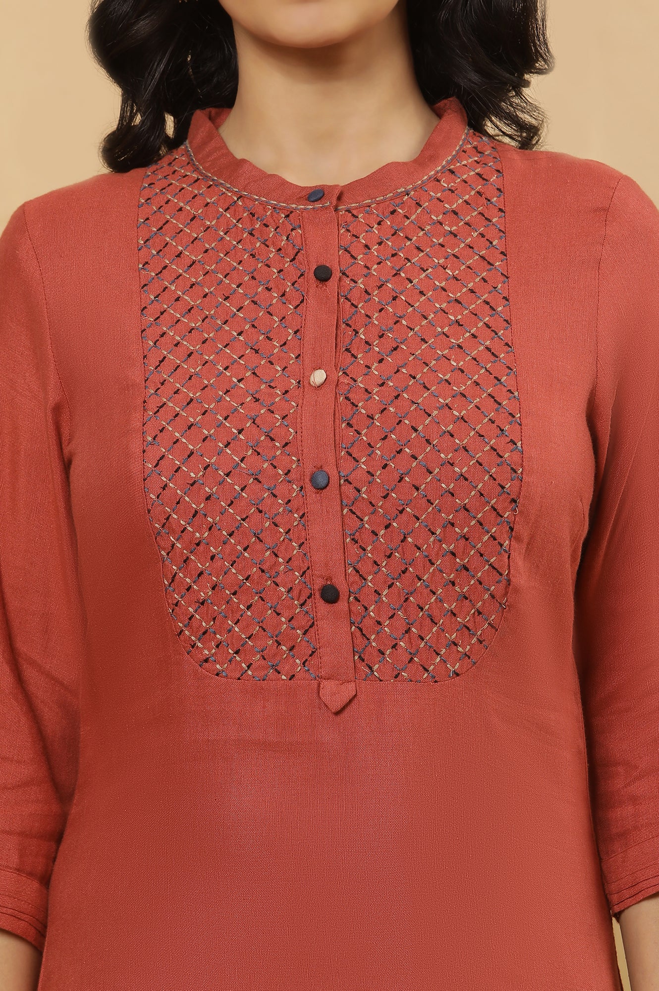 Brick Red Embroidered Kurta And Black Parallel Pants - Image 6