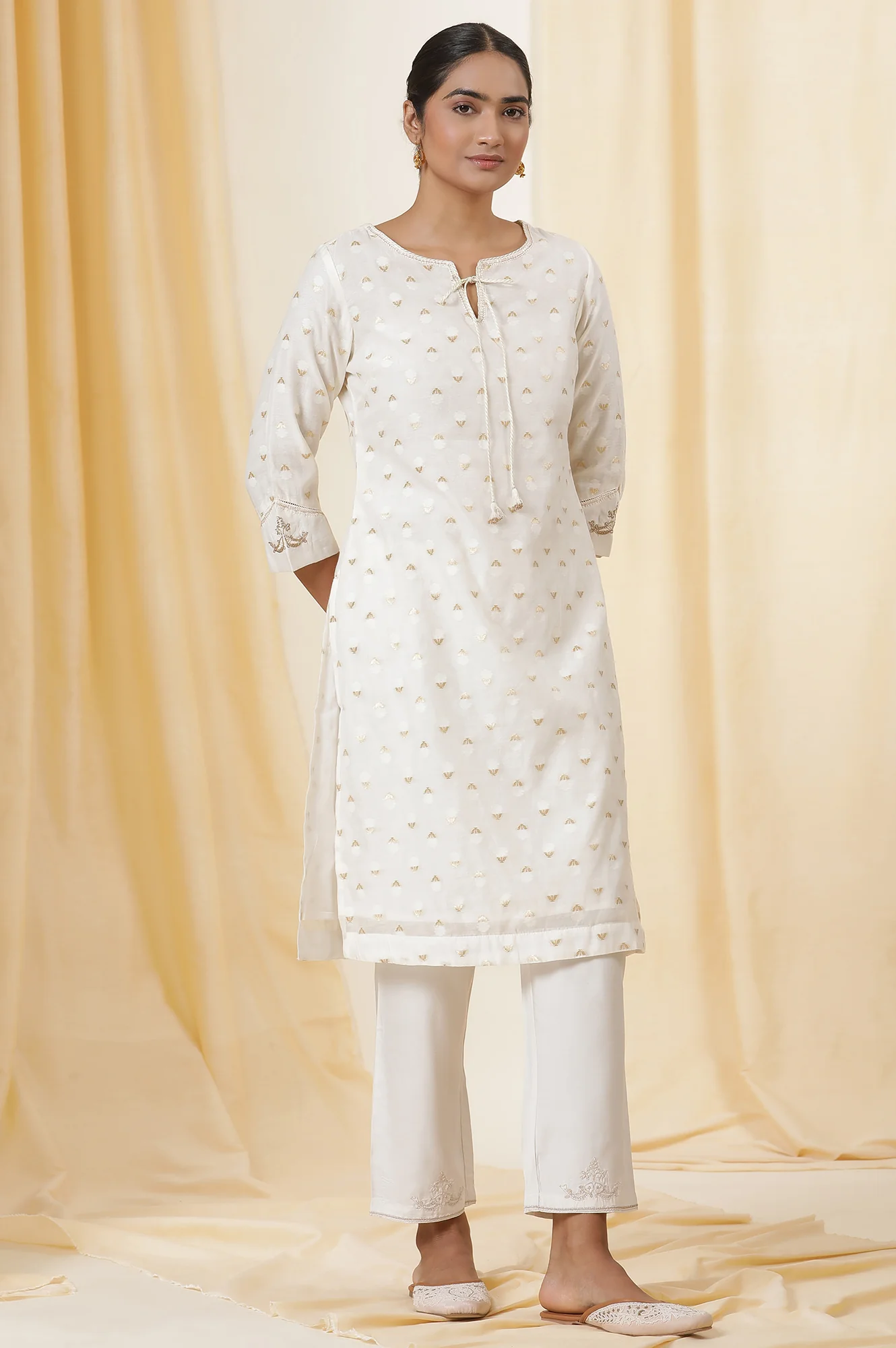Ecru Mettalic Dori Embroidered Kurta And Straight Pants Set - Image 5