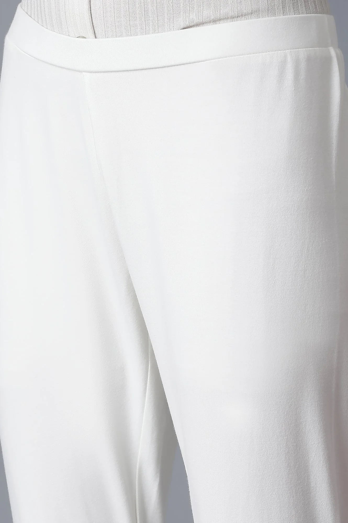 Ecru Solid Slim Pants - Image 6