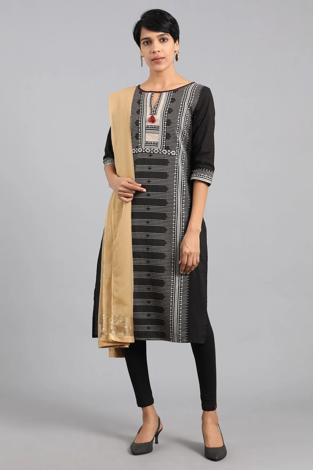 Gold Solid Dupatta - Image 2