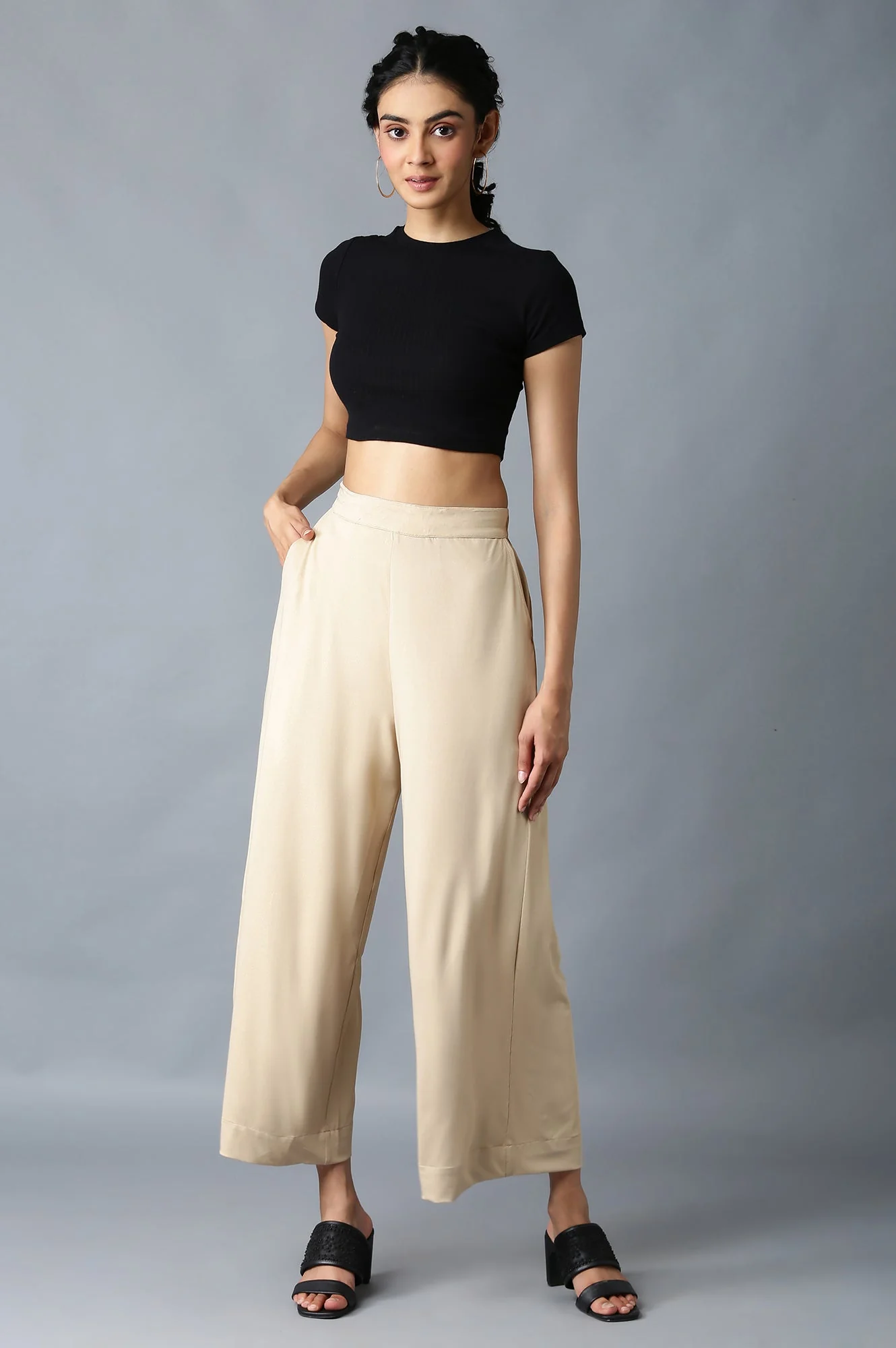 Gold Solid Straight Fit Palazzo With Side Pockets - Image 10