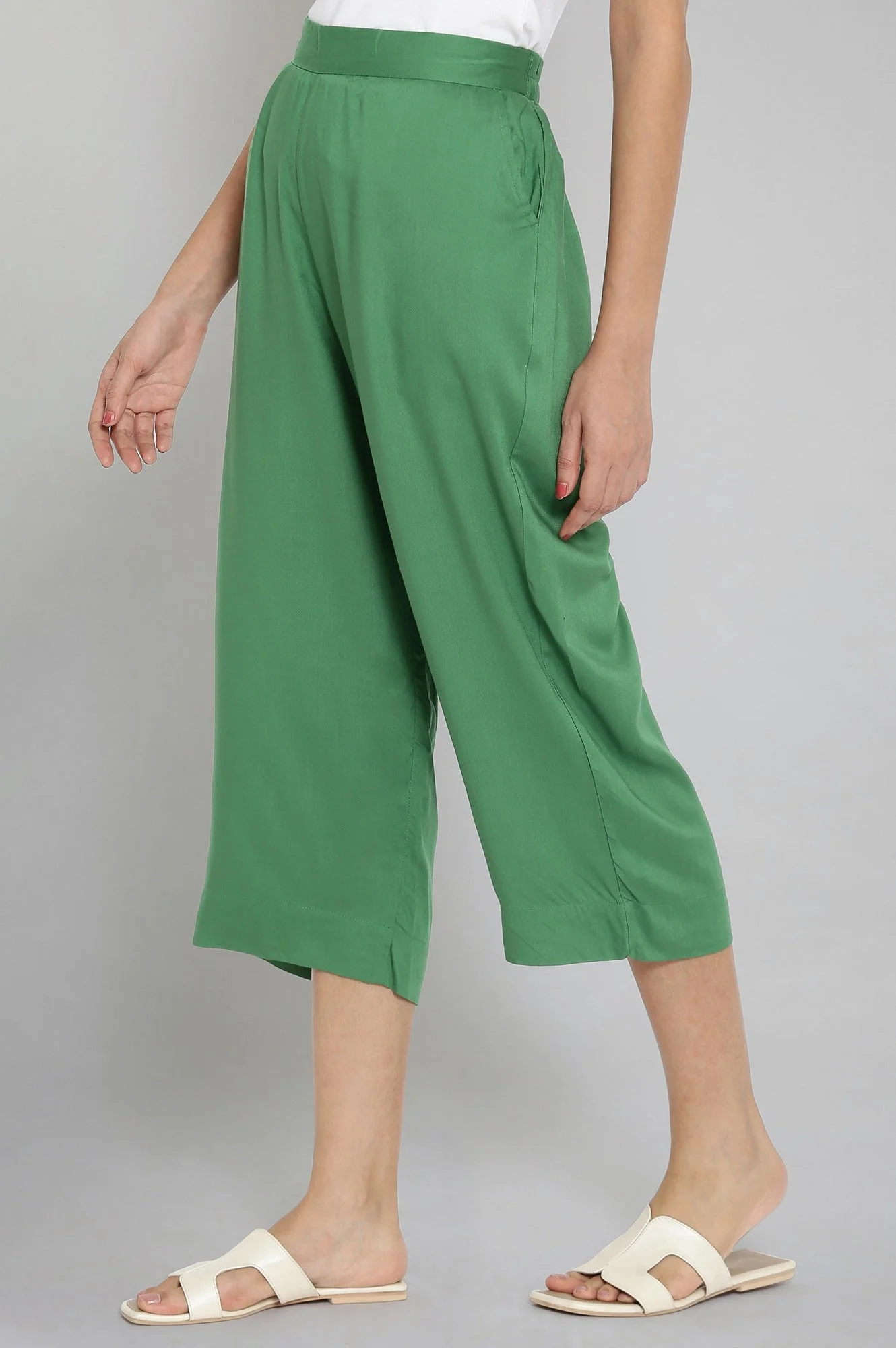 Muted Sage Green Solid Straight Fit Cotton Culottes With Elasticated Waist - Image 3