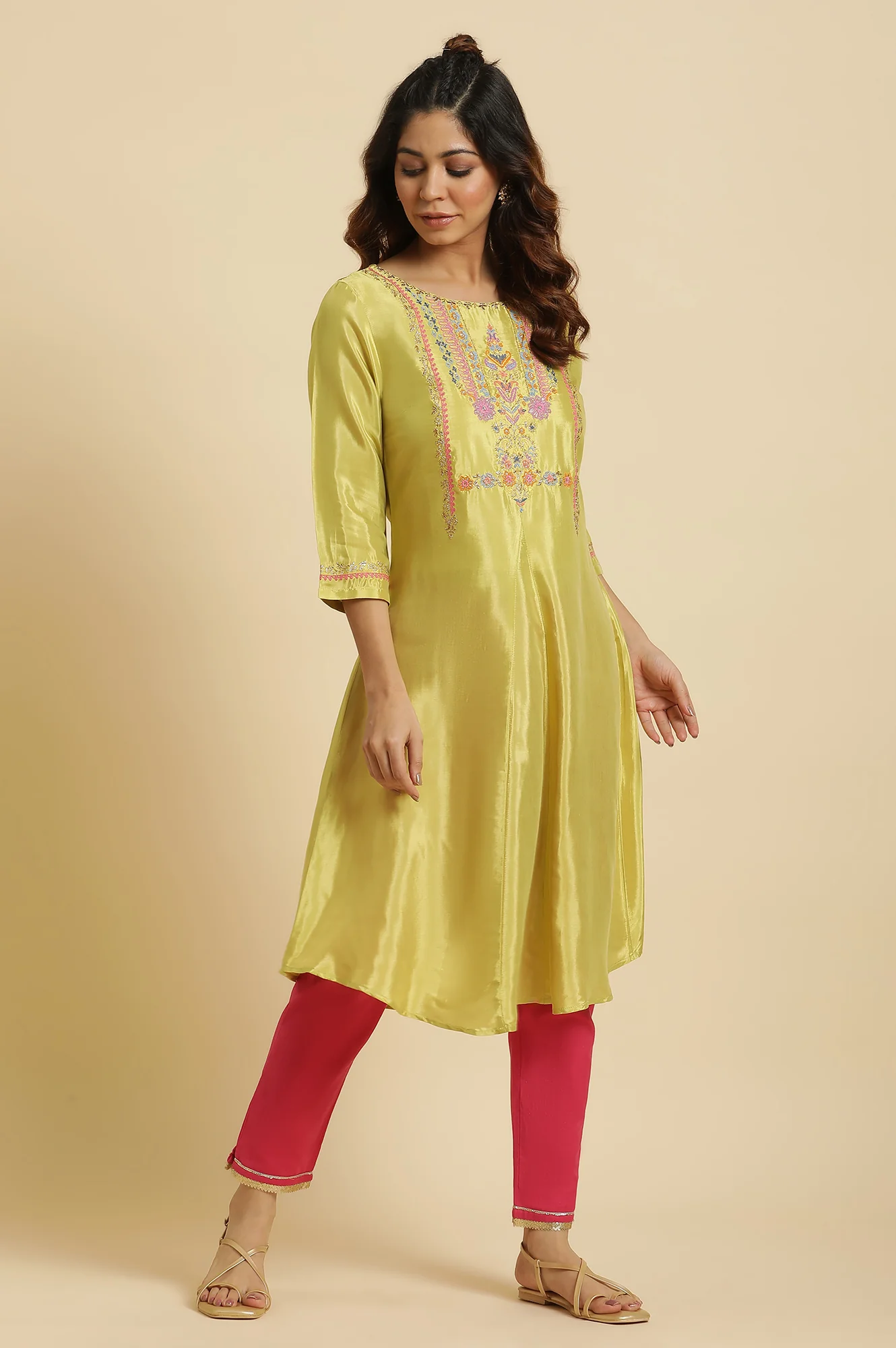 Green Embroidered Shantun Festive Kurta - Image 5