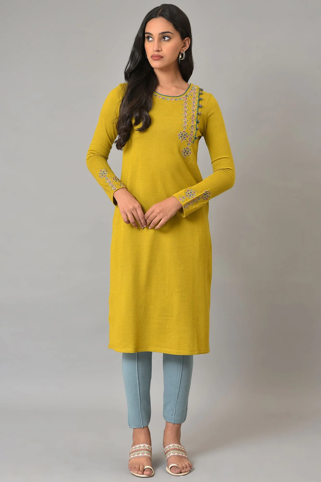Green Embroidered Straight kurta - Image 6