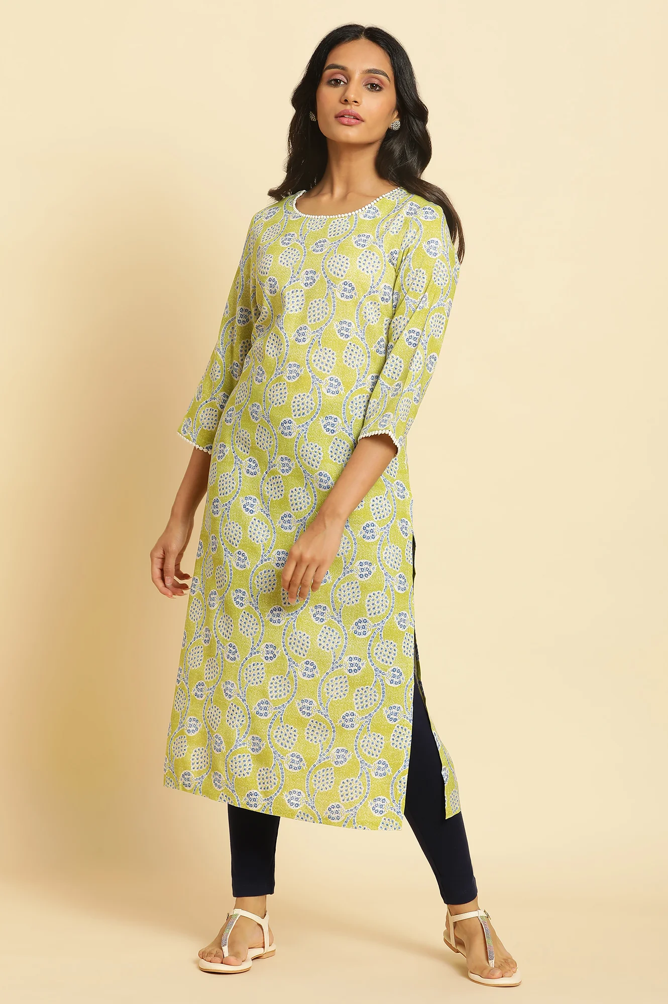 Green Floral Printed Straight Kurta - Image 5