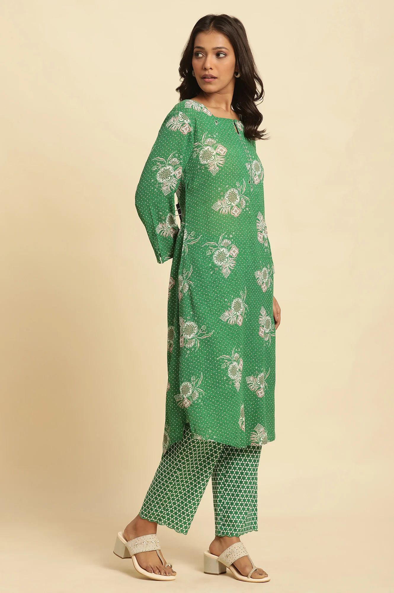 Green Floral Printed Straight Kurta - Image 3