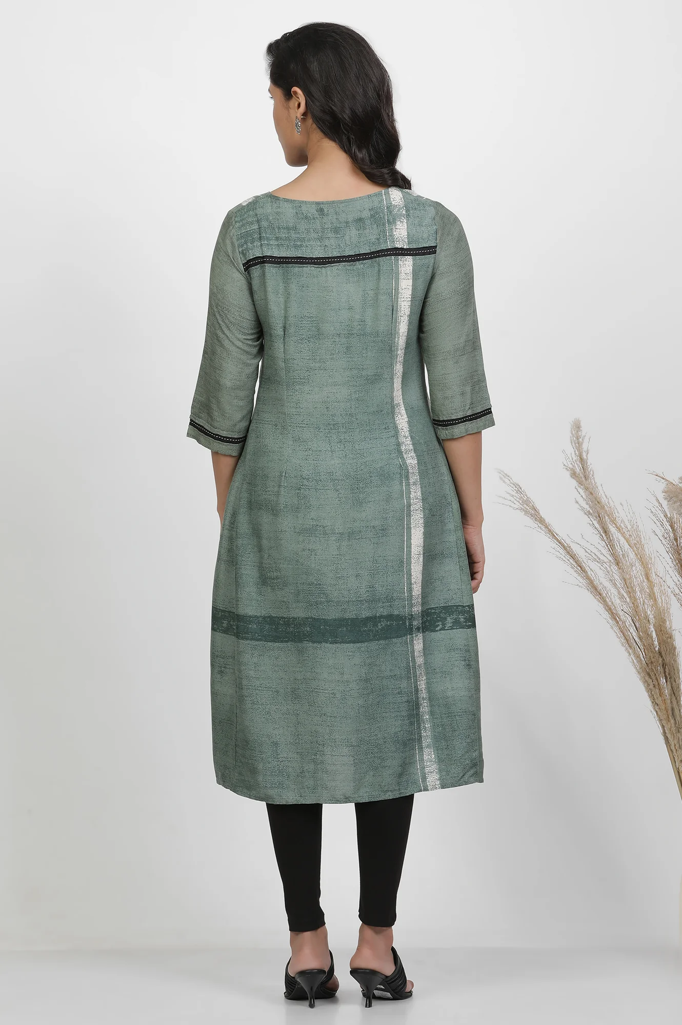 Green Godet Box Pleat Kurta And Tights Set - Image 4