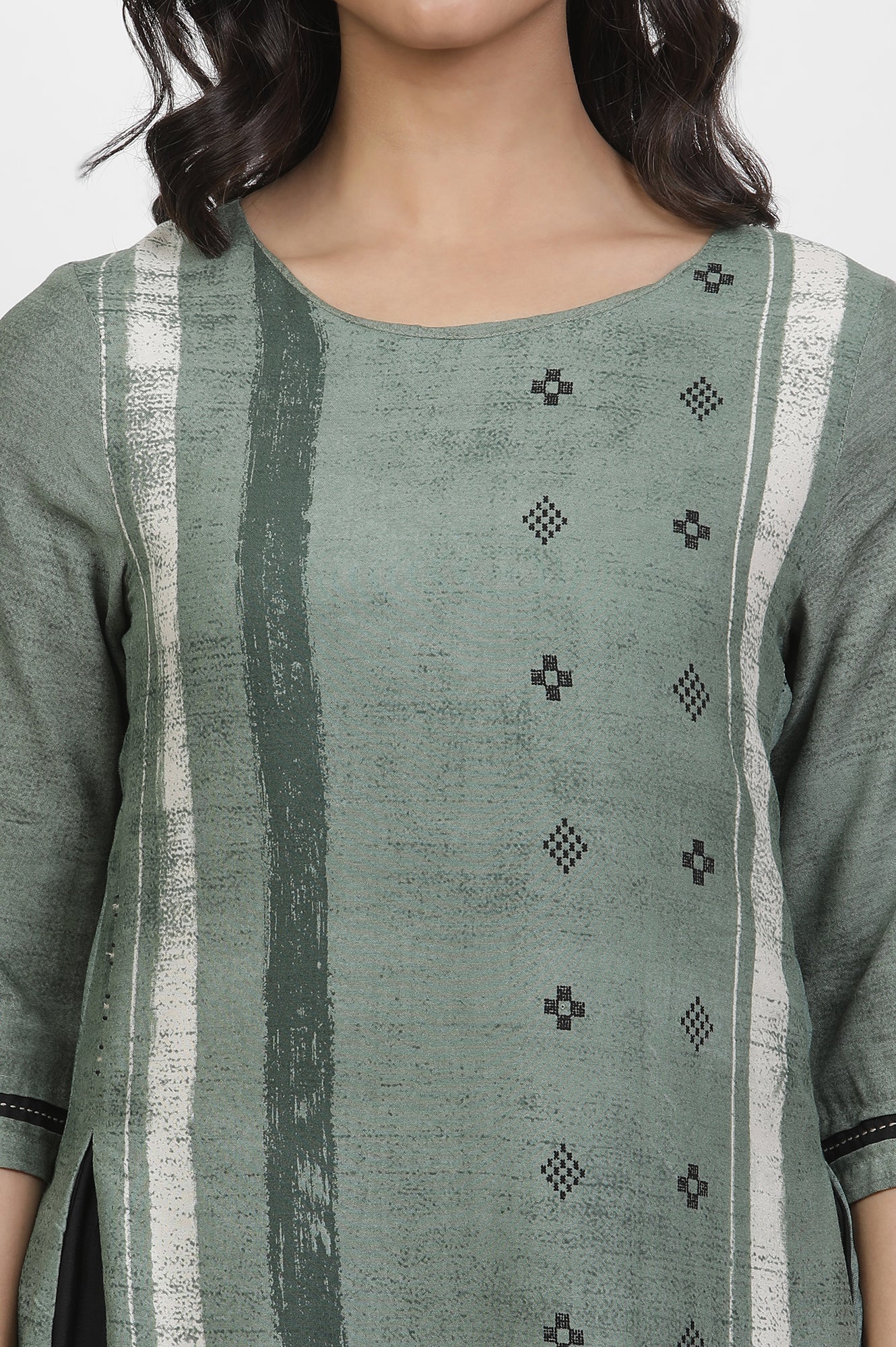 Green Godet Box Pleat Kurta And Tights Set - Image 6