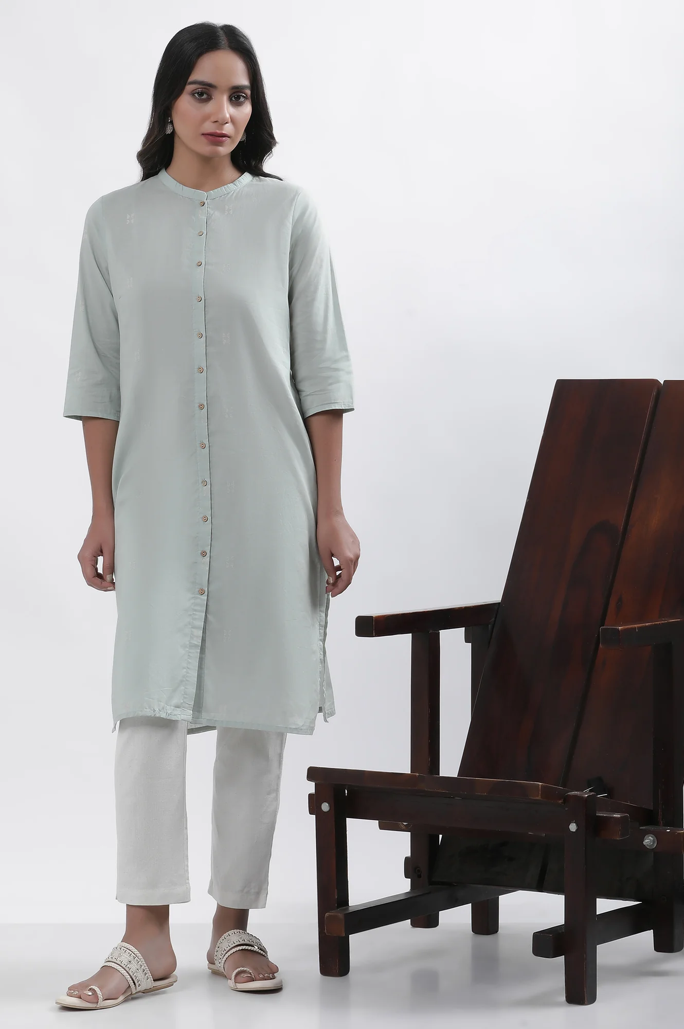 Green Printed Mandarin Collar Kurta And Pants Set - Image 2