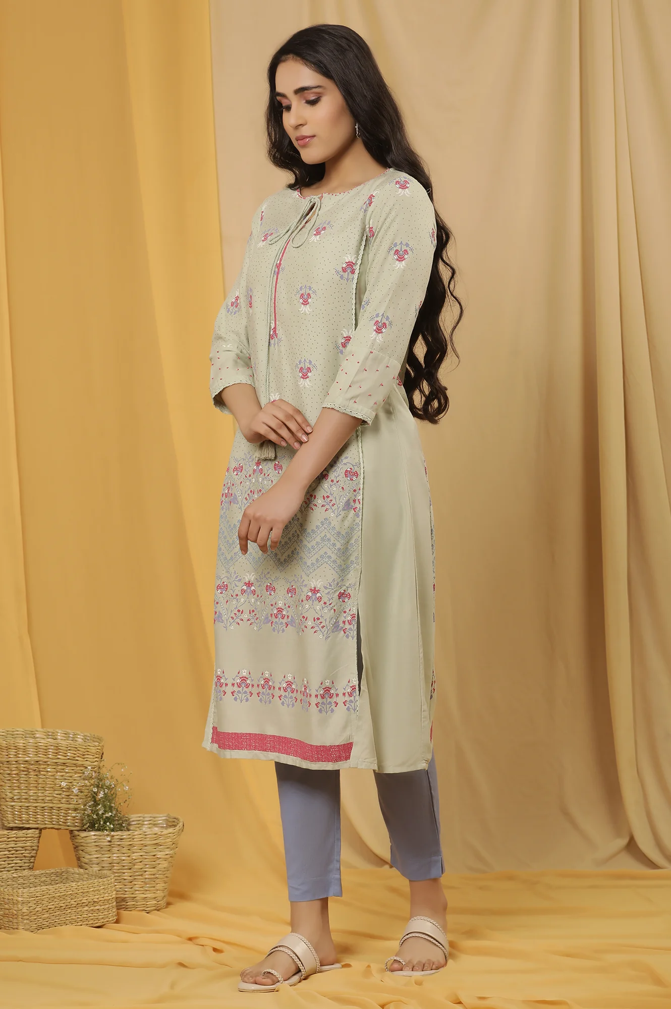 Green Printed Mock Layer Kurta And Pants Set - Image 3
