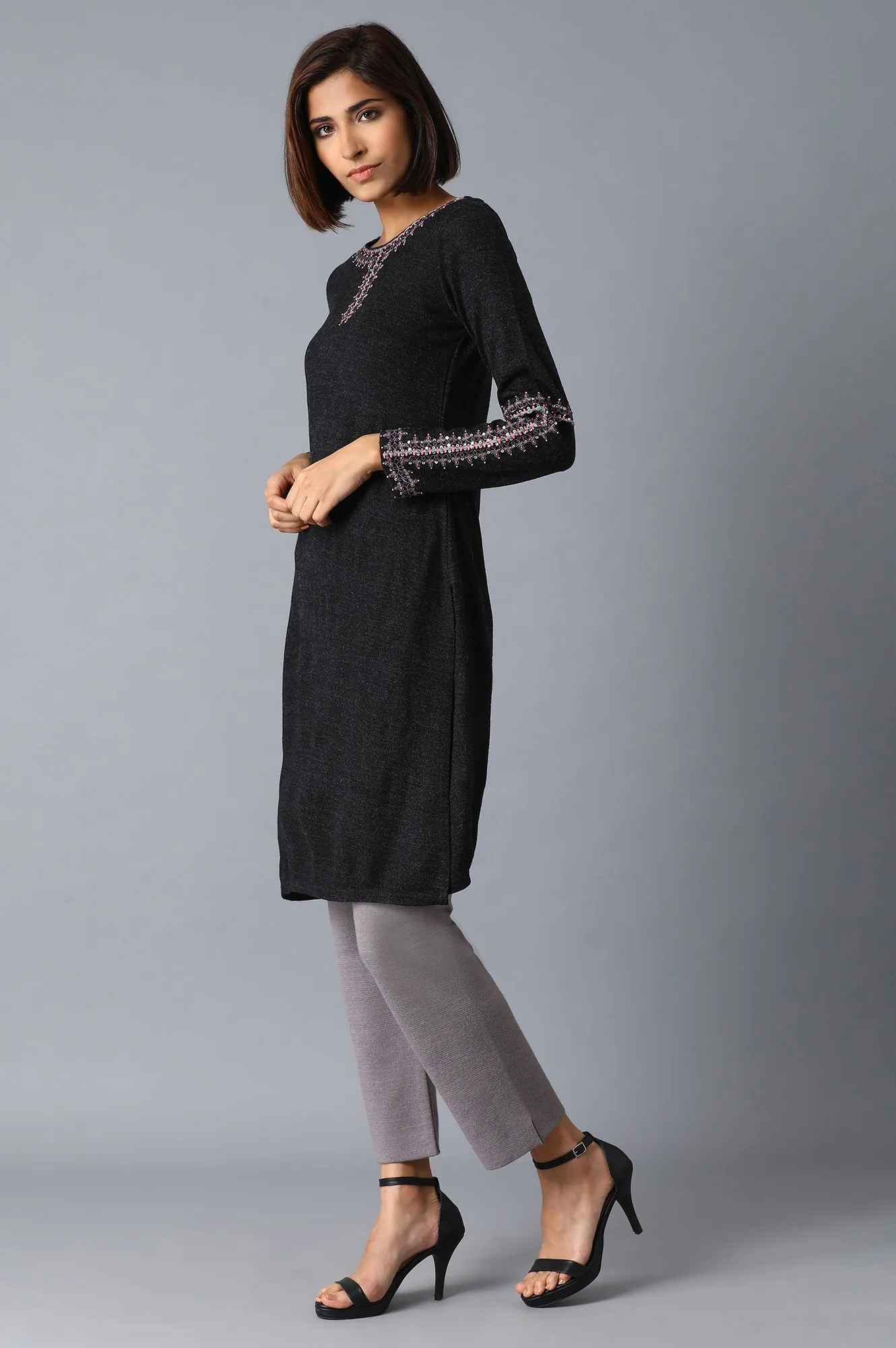 Grey Solid Winter Kurta - Image 3