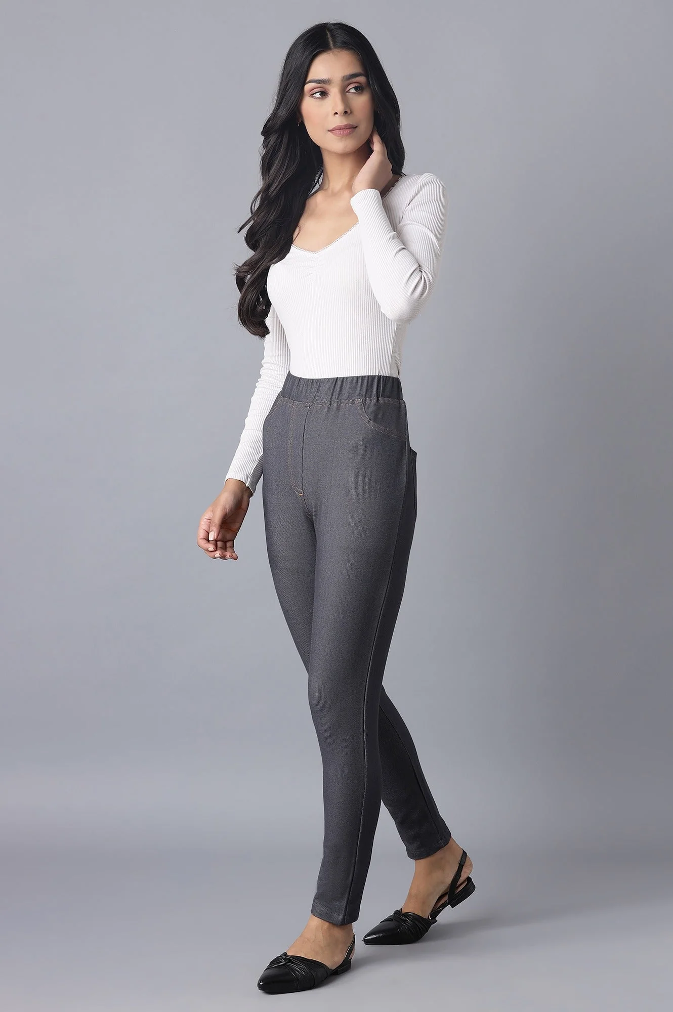 Grey Solid Skinny Fit Cotton Jeggings With Elasticated Waist - Image 5