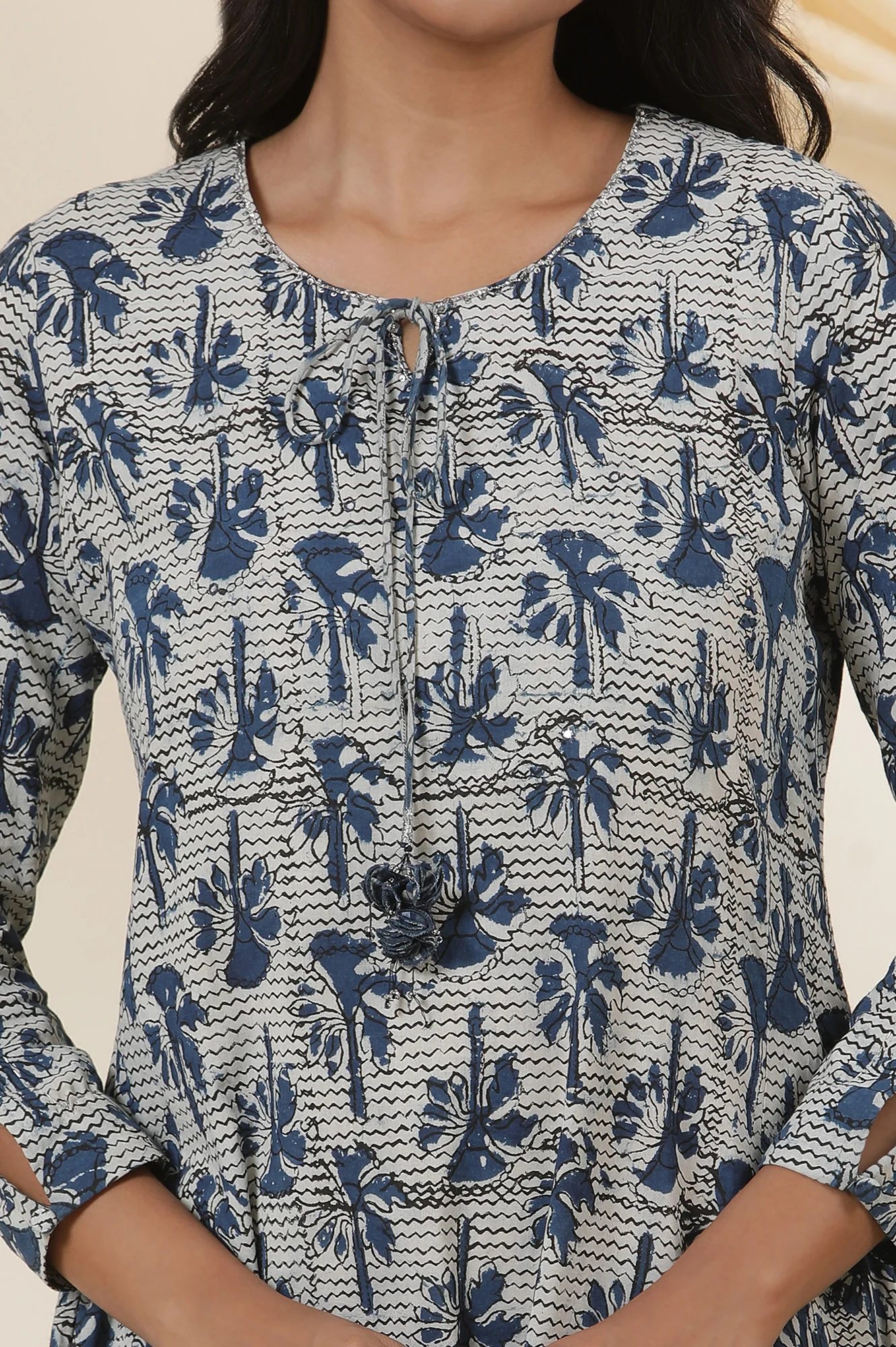 Indigo Block Printed Round Neck Kurta - Image 6