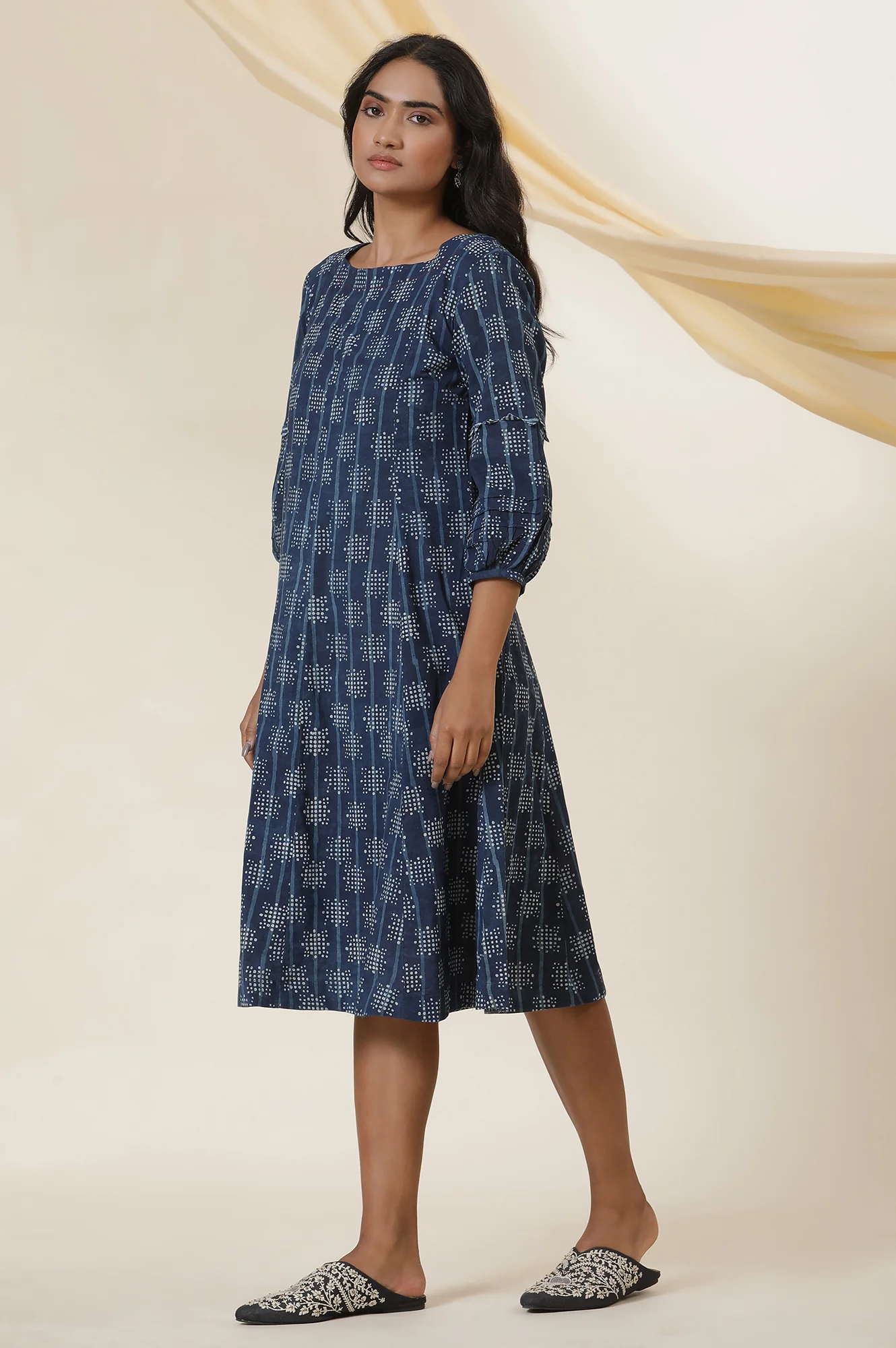 Indigo Dot Print Round Neck Flared Dress - Image 3