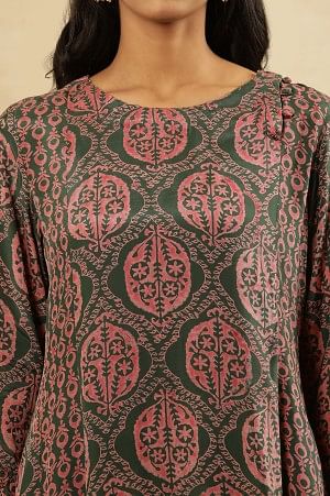 Jungle Green Block Printed Panelled Flared Kurta - Image 6