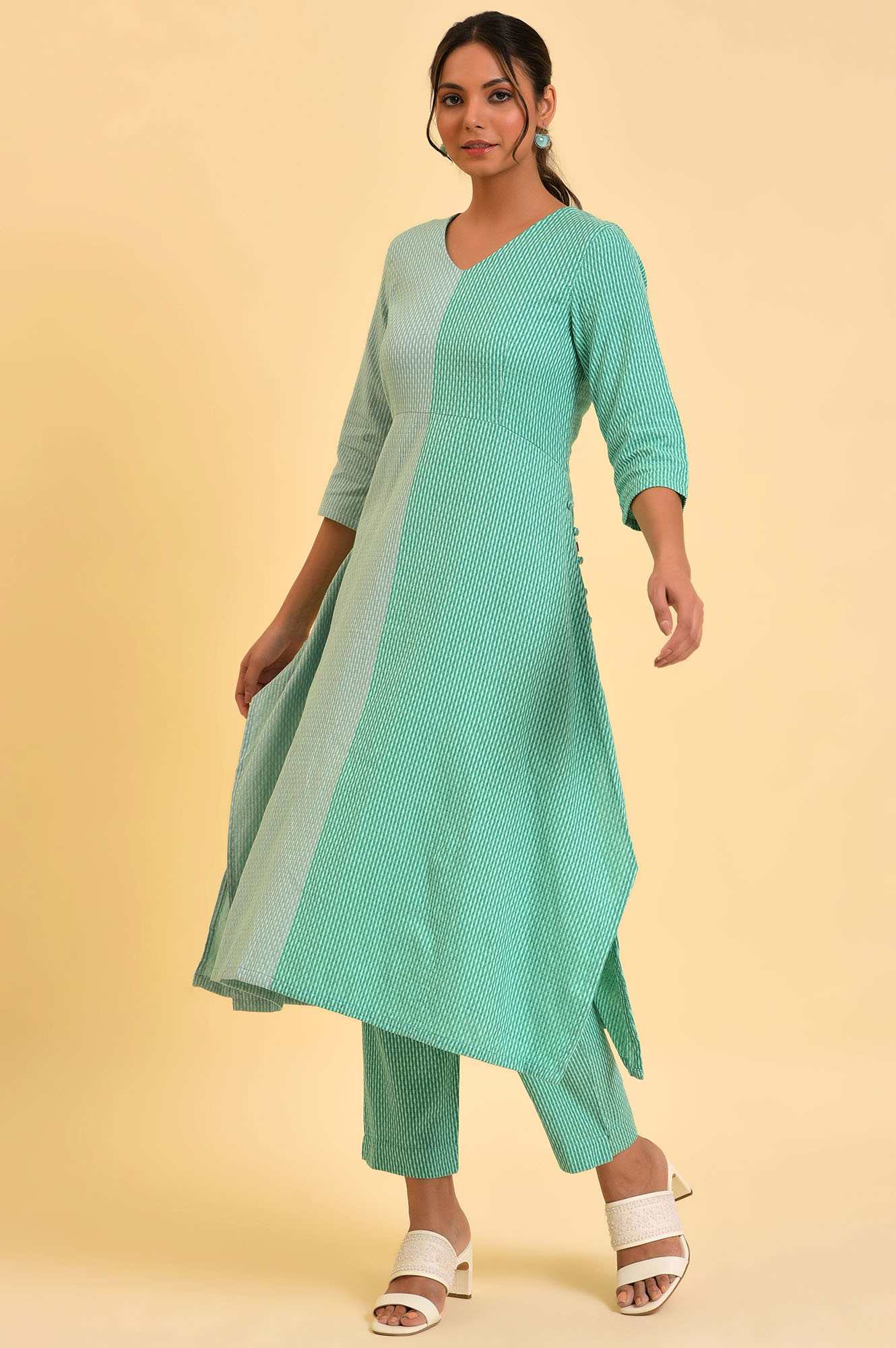 Light Green Tone Cotton kurta & Slim Pants Co-Ord Set - Image 8