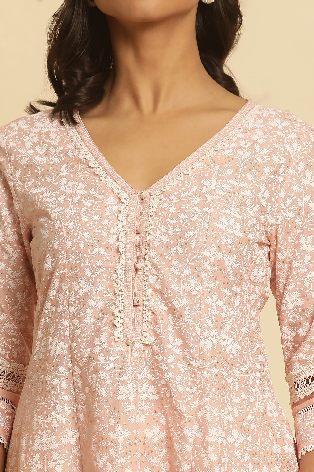 Light Pink Floral Printed Panelled Kurta - Image 6