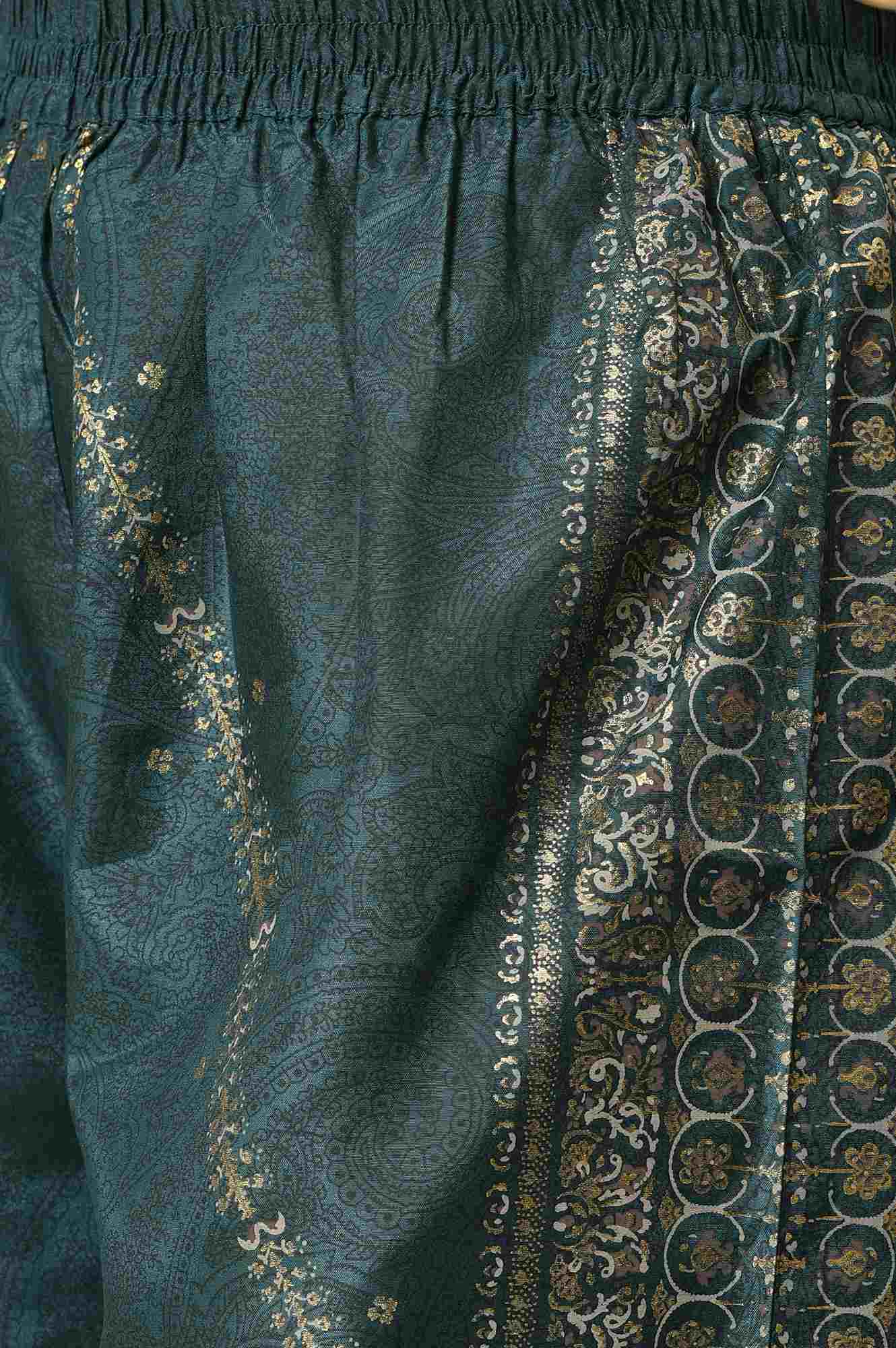 Maroon Velvet Sequined Kurta With Green Parallel Pants And Dupatta - Image 7