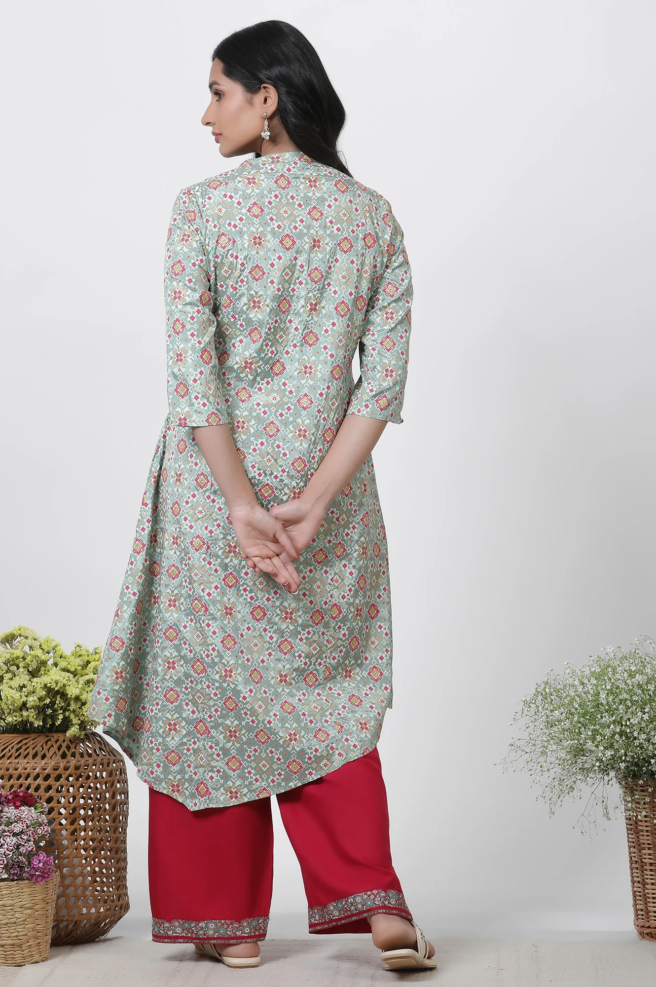Mint Green Printed Asymmetrical Kurta And Pants Set - Image 4