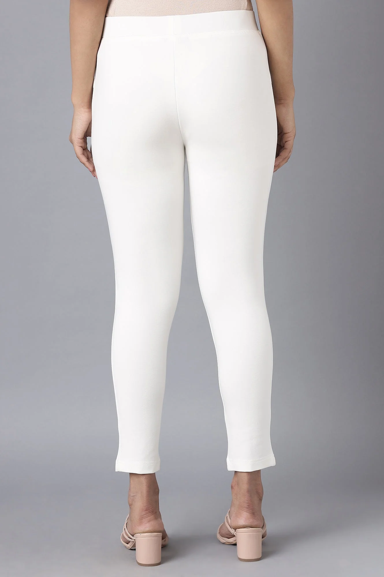 White Solid Straight Fit Pants With Elasticated Waist - Image 2