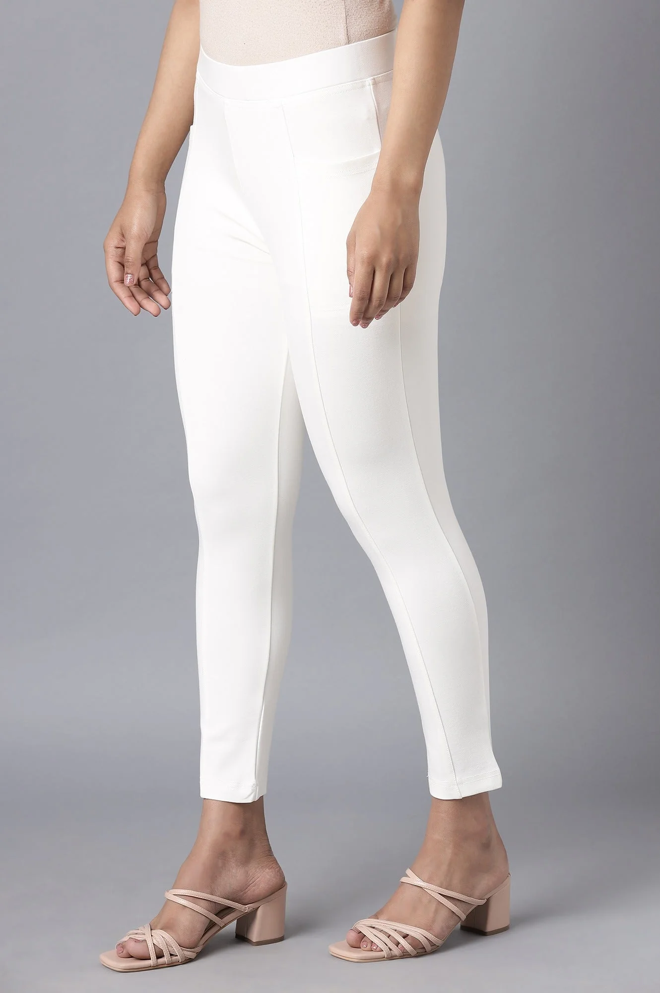 White Solid Straight Fit Pants With Elasticated Waist - Image 3