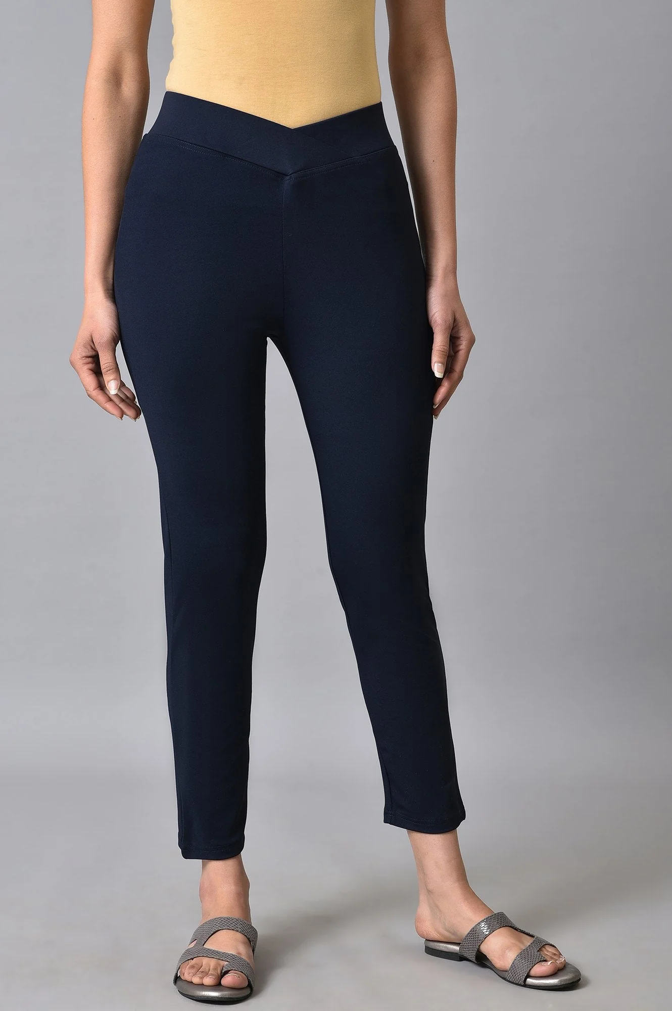 Navy Blue Solid Skinny Fit Tights With Extra Stretch