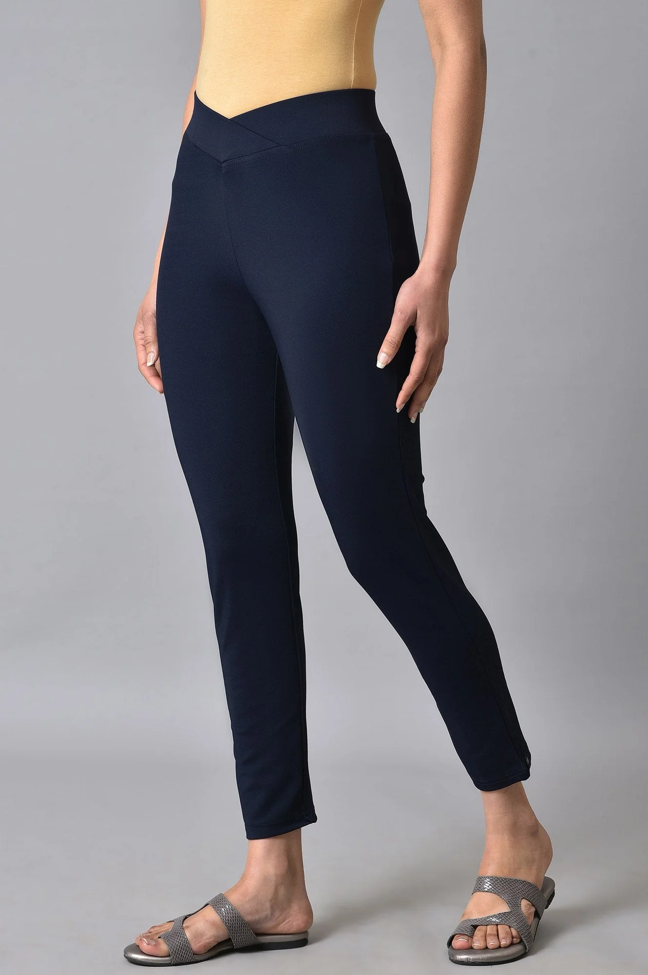 Navy Blue Solid Skinny Fit Tights With Extra Stretch - Image 3