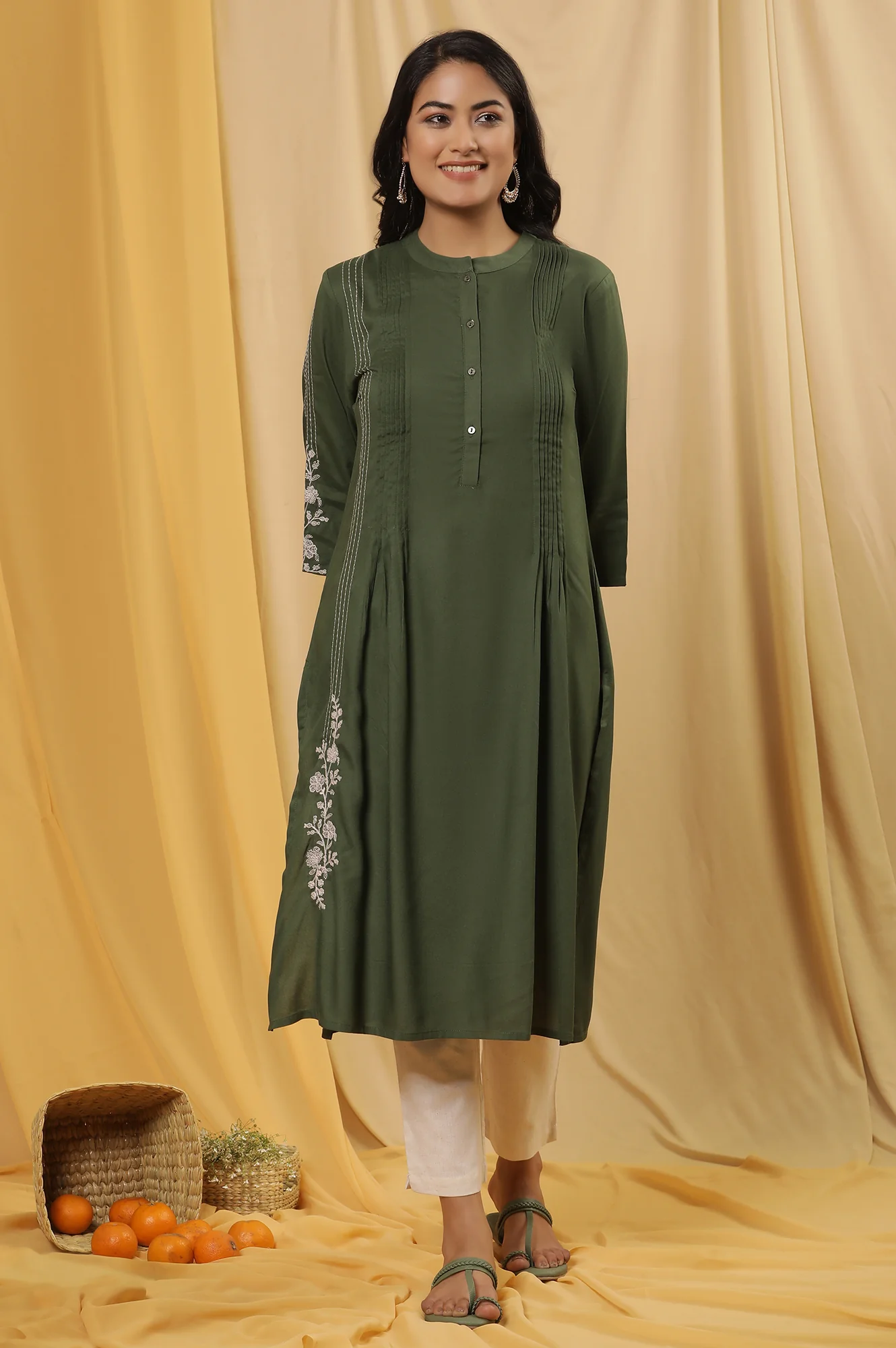 Olive Green Embroidered Kurta And Pants Set - Image 2
