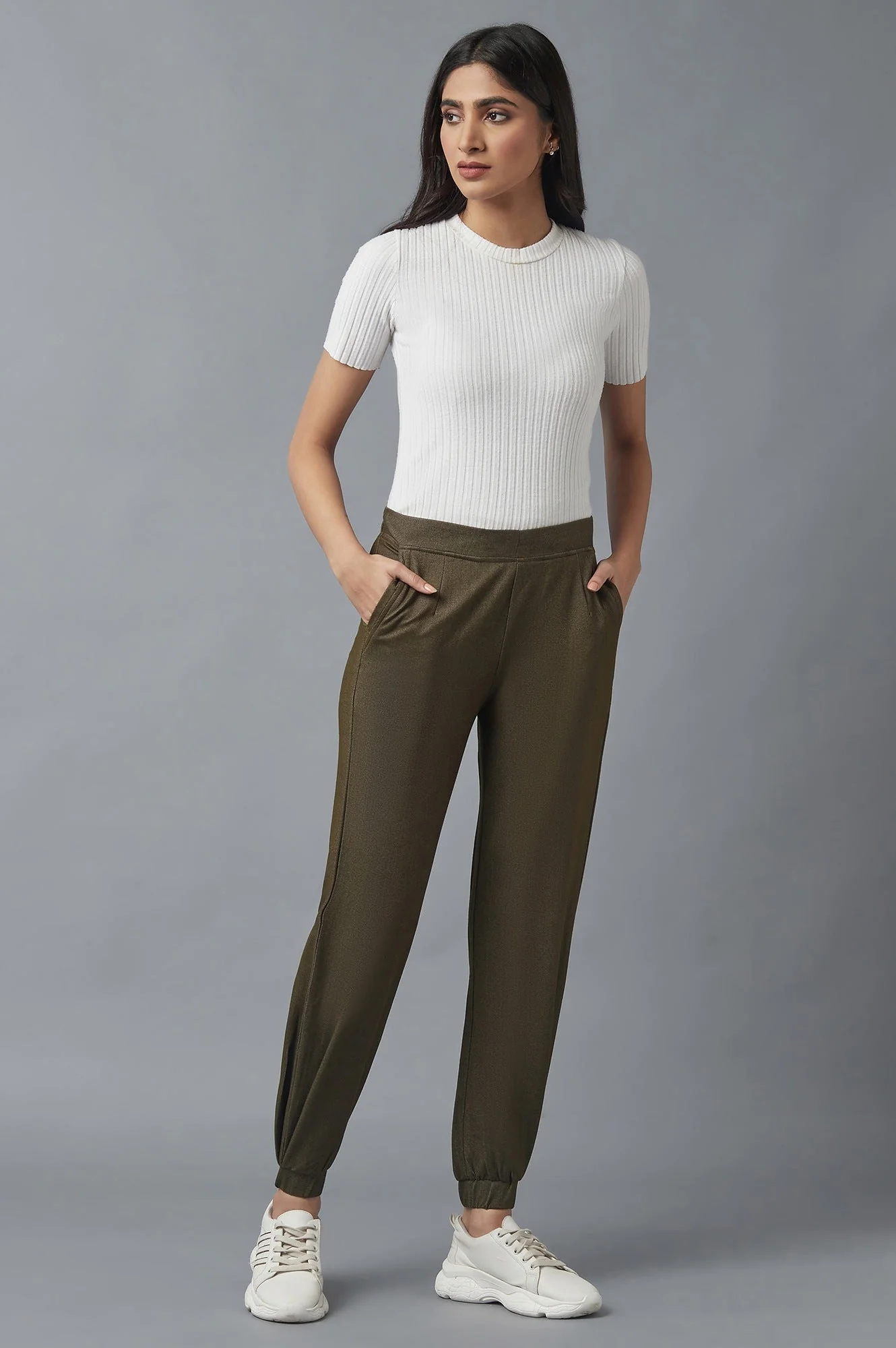 Olive Solid Tapered Cotton Pants with Pleated Detail - Image 5