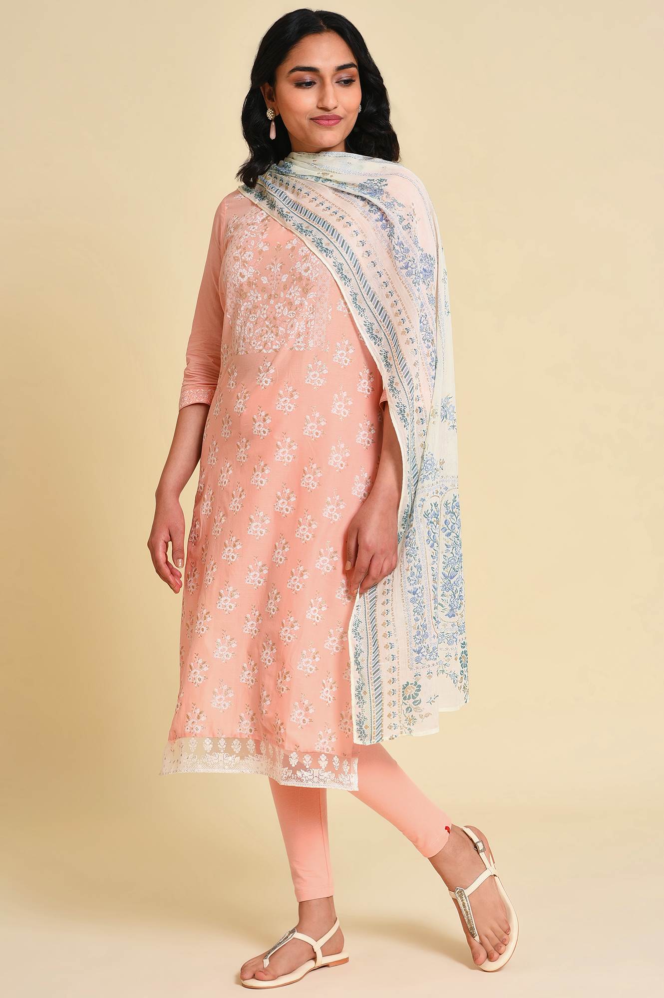 Peach Glitter Printed kurta - Image 6