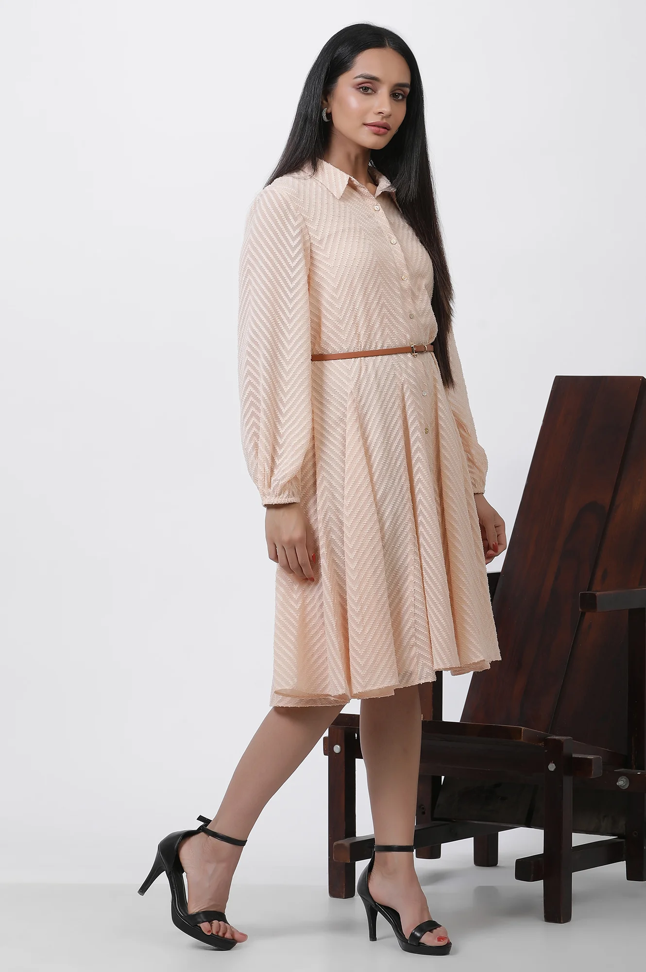 Peach Panelled Short Dress - Image 5