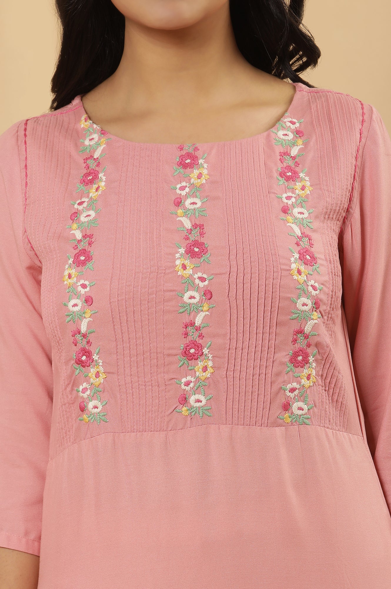 Pink Embroidered Kurta And Pants Set - Image 6
