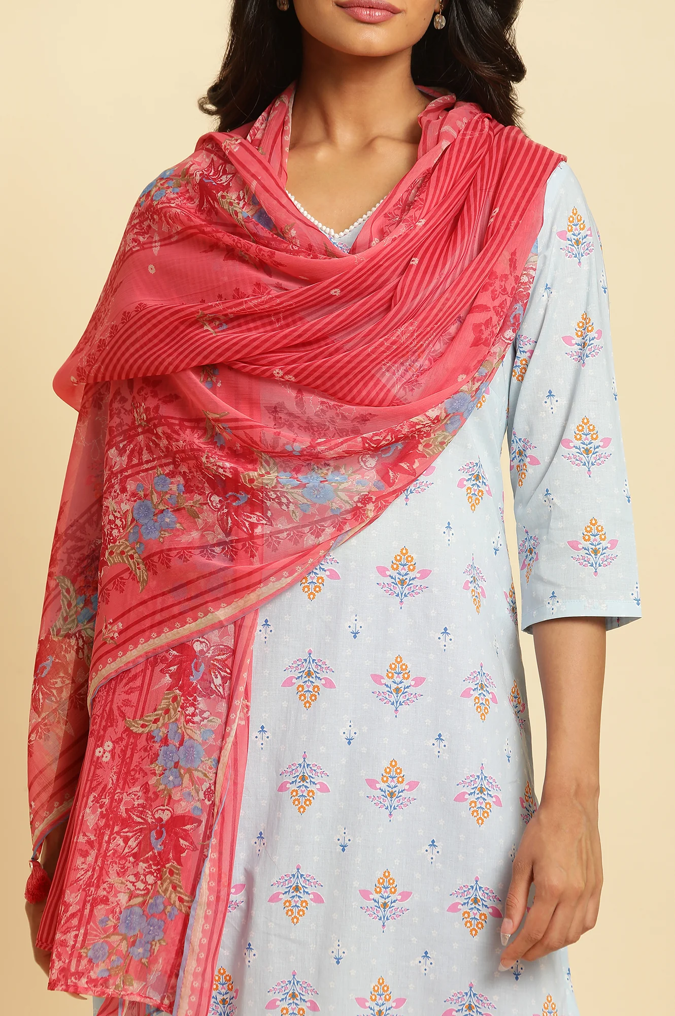 Pink Floral Printed Chiffon Dupatta - Image 4