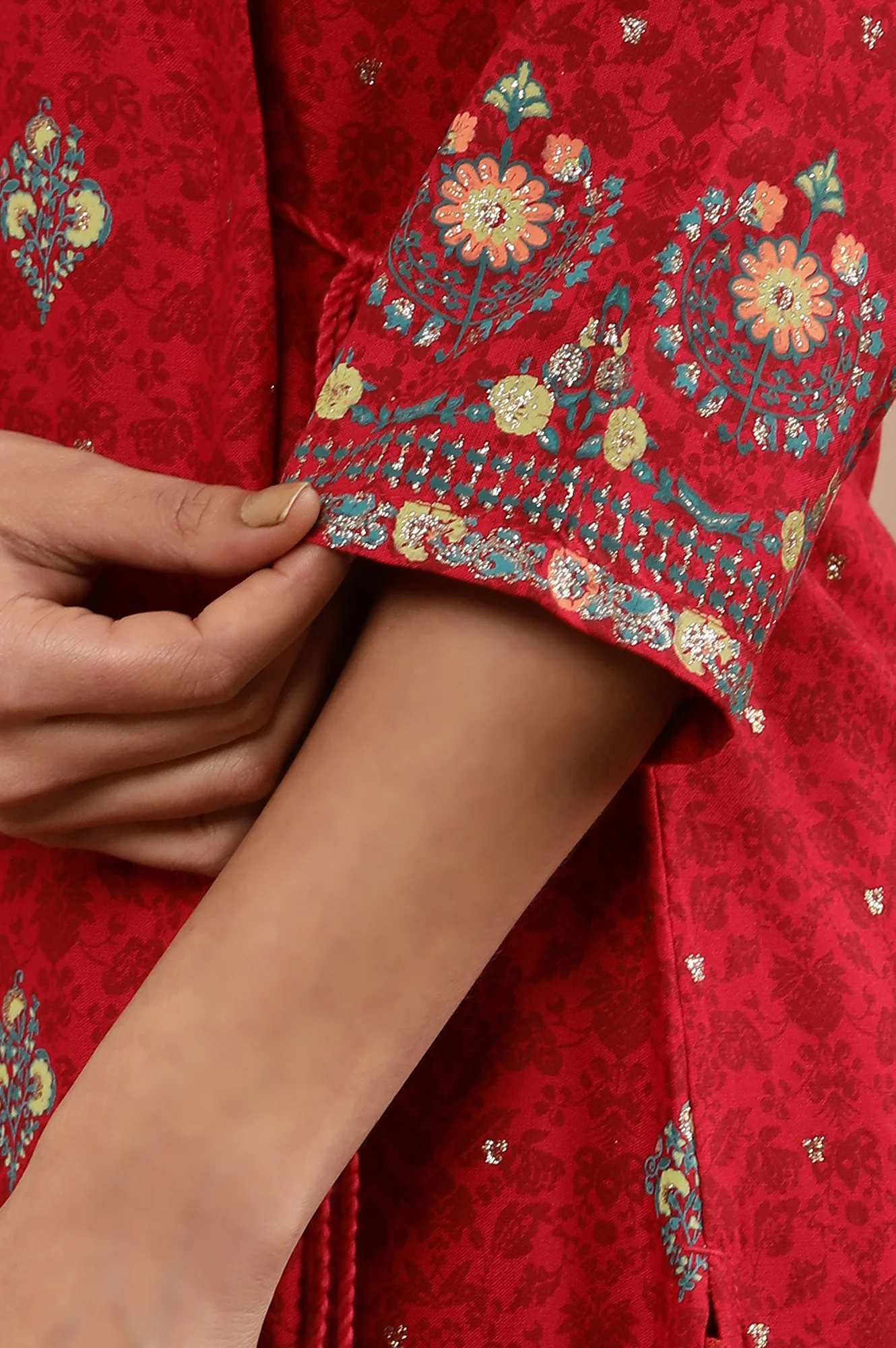 Pink Floral Printed Layered Kurta And Pants Set - Image 7