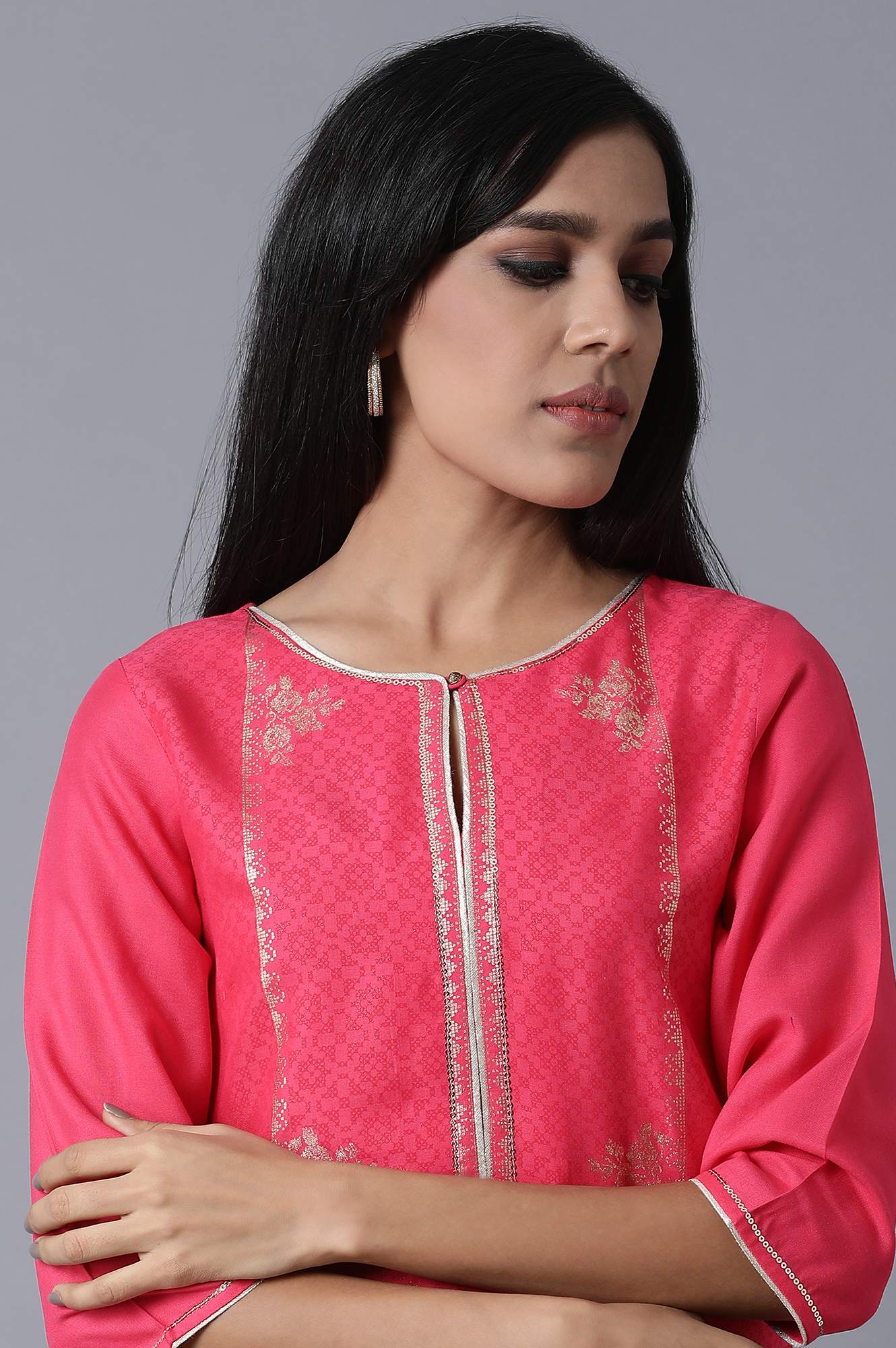 Pink Foil Printed Round Neck kurta - Image 5