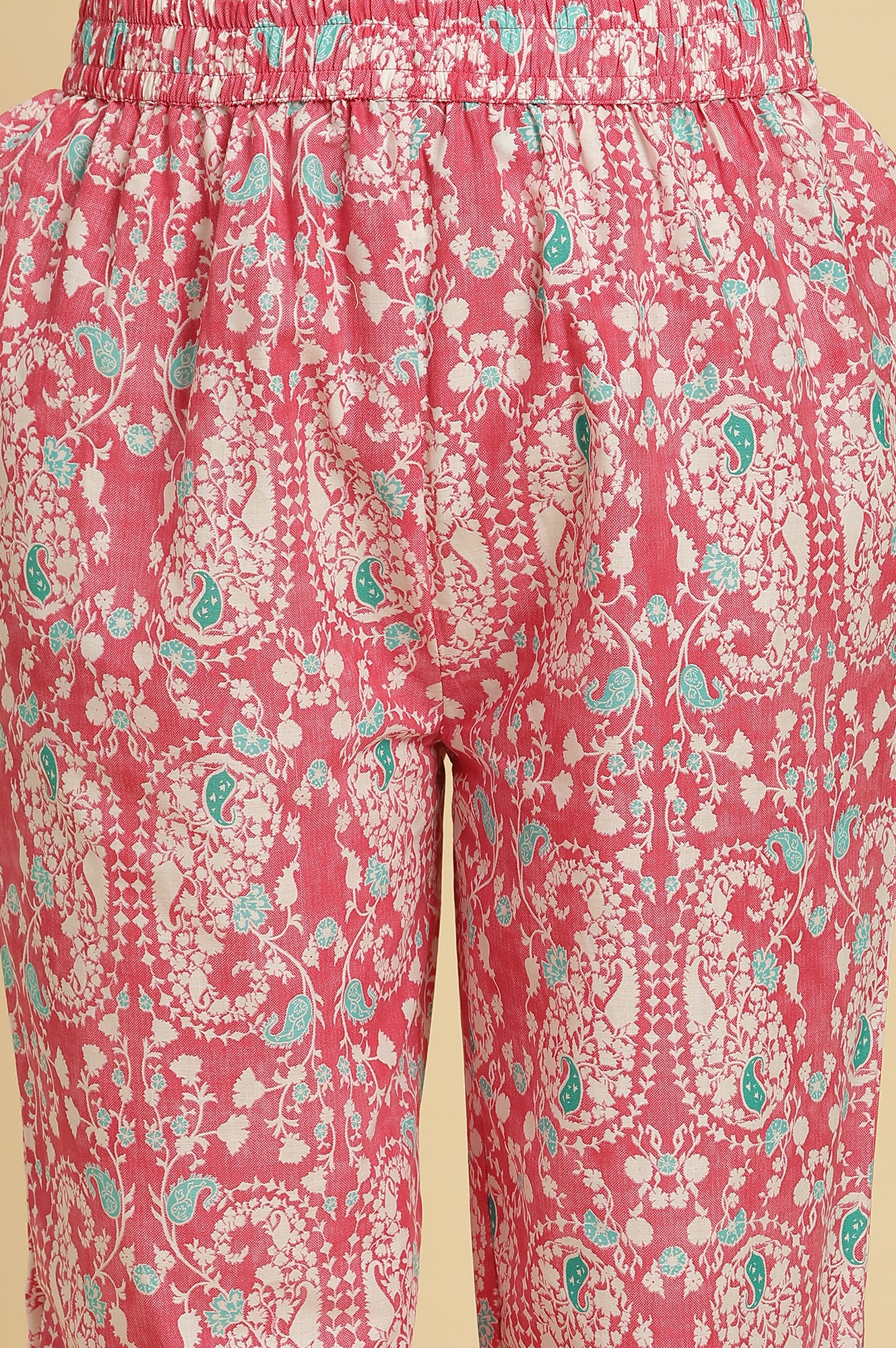 Pink Paisely Printed Coordinated Kurta, Pants And Dupatta Set - Image 8